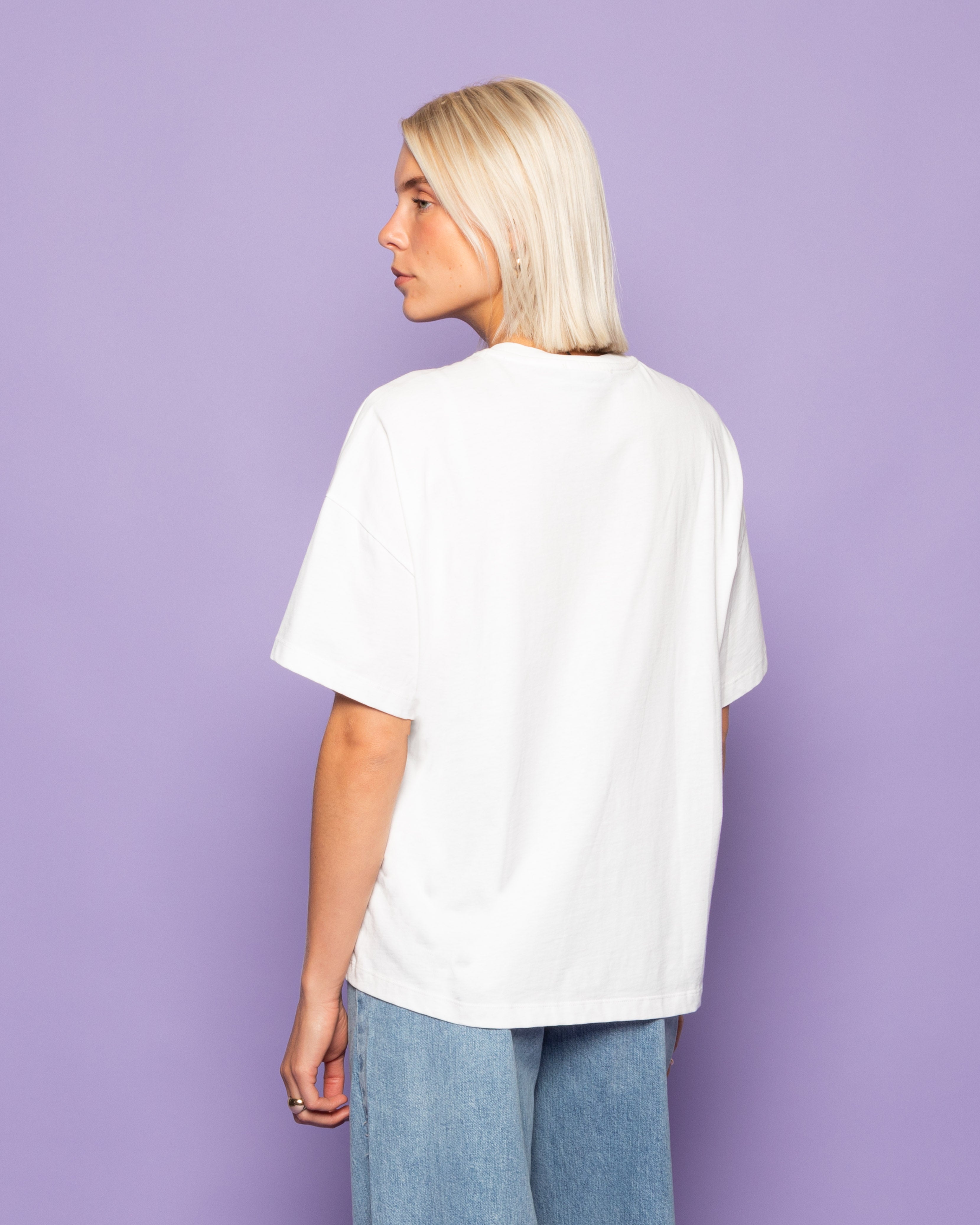 FEELING BEACHY OVERSIZED TEE CRÈME