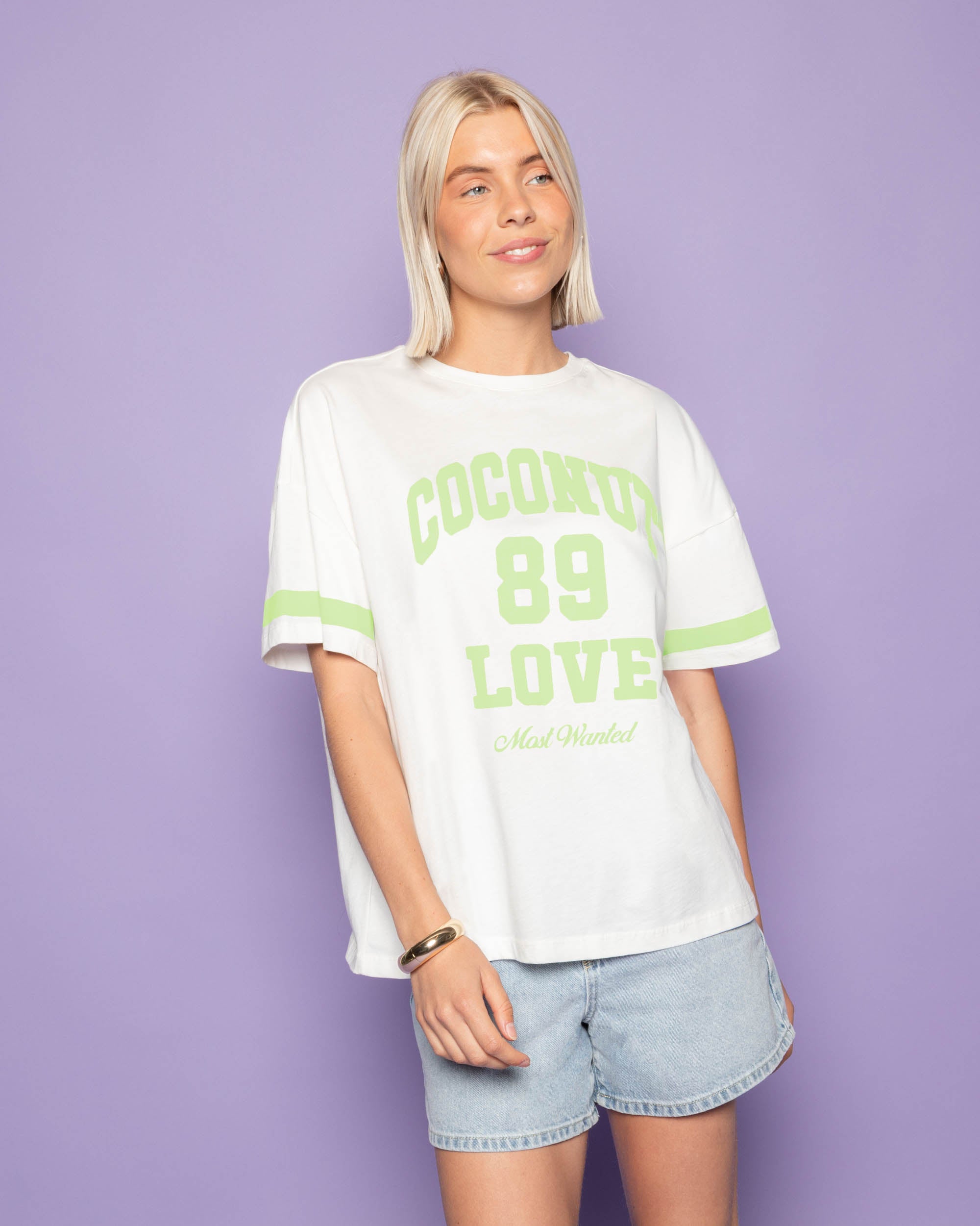COCONUT LOVE OVERSIZED TEE CREAM