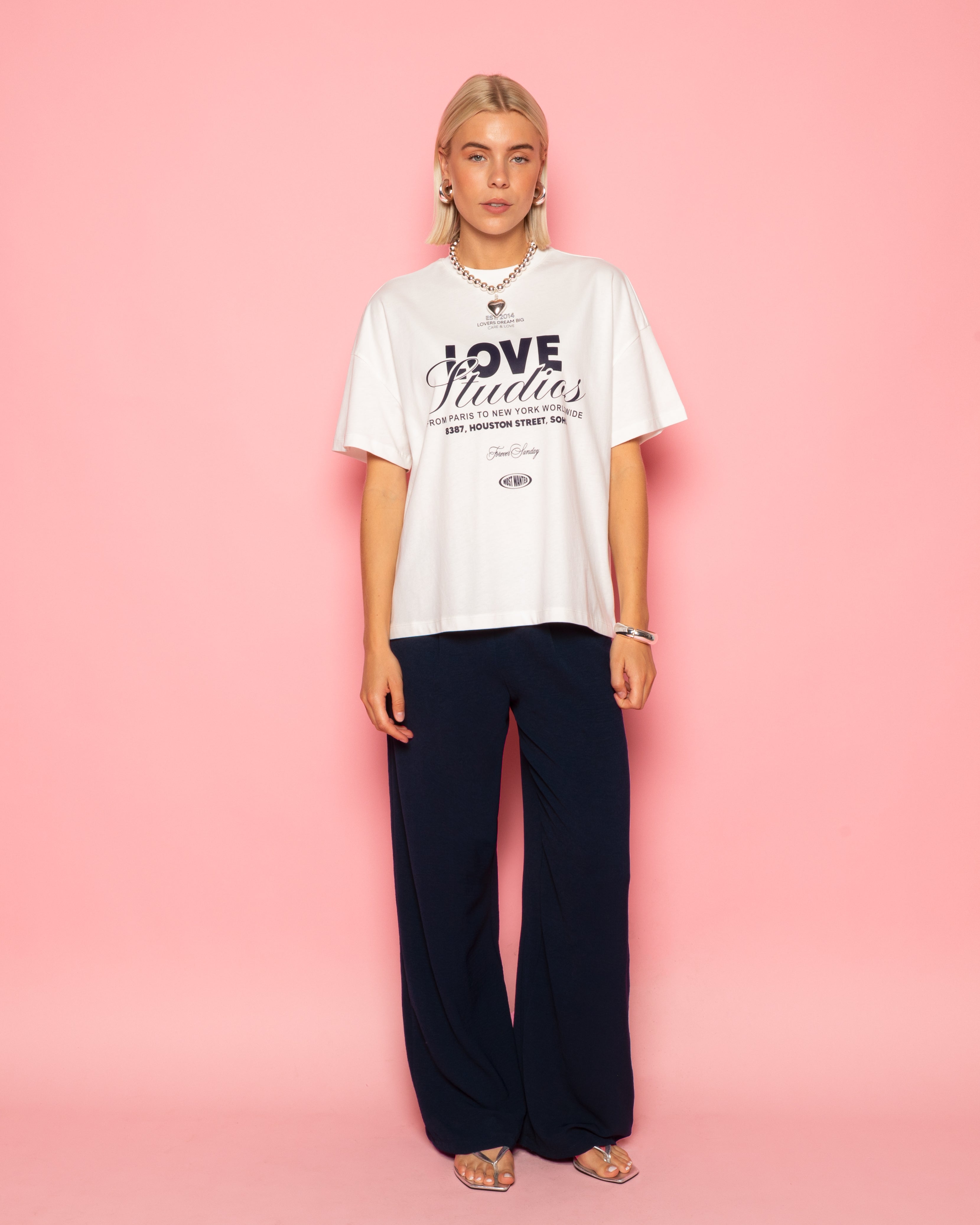 LOVE STUDIOS OVERSIZED TEE CRÈME