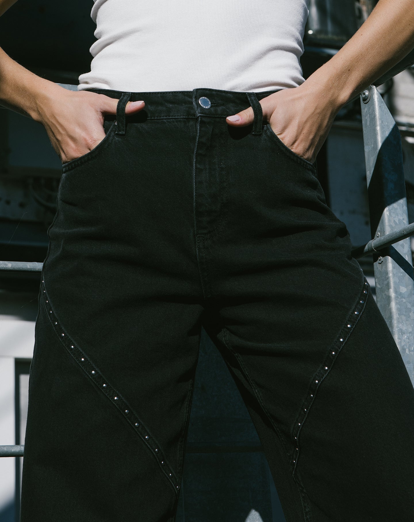 VICKY STUD WIDE LEG JEANS DARK GREY