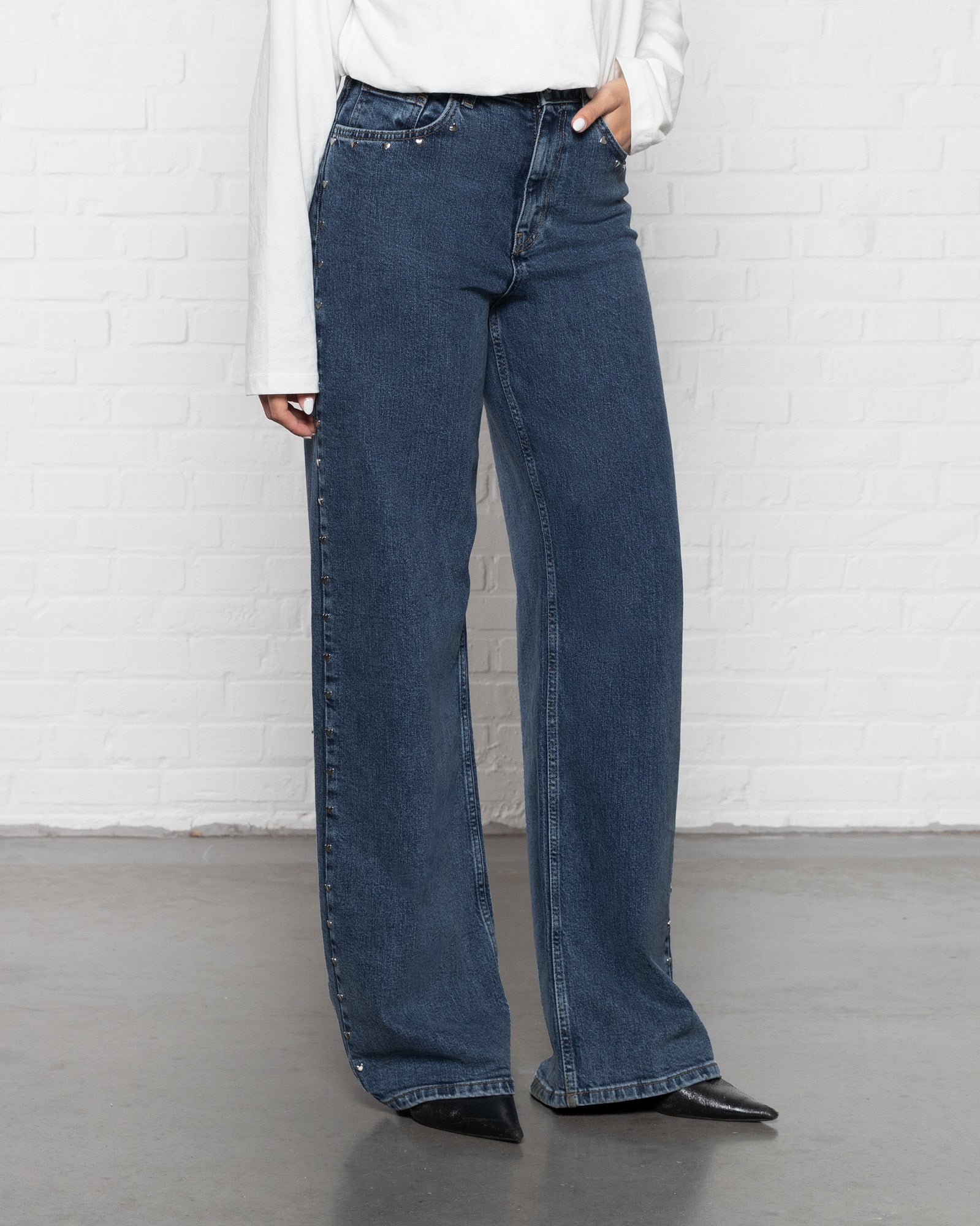 HEART STUD COMFORT WIDE LEG JEANS BLAUW