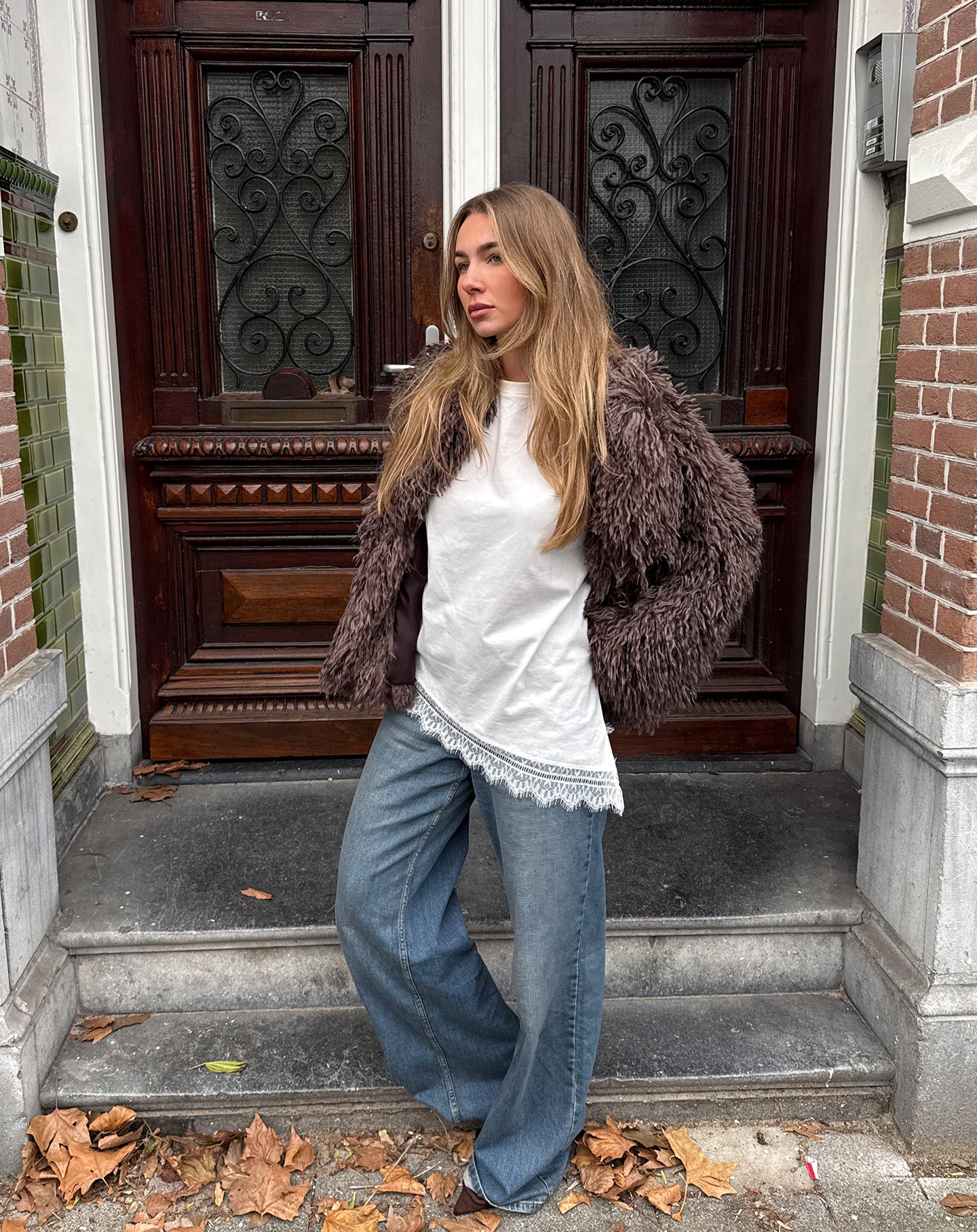 LACE BORDER OVERSIZED TEE CRÈME