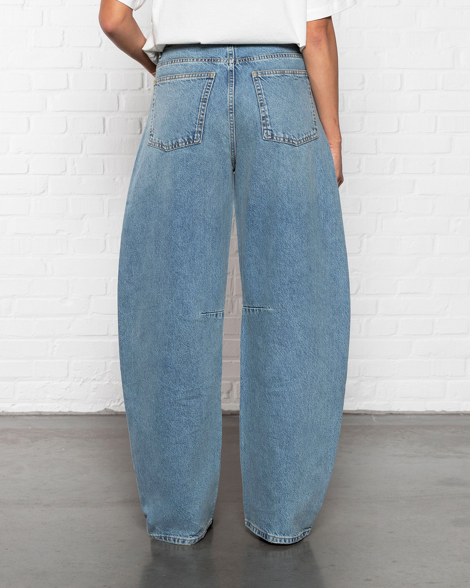 BARREL LEG JEANS BLAUW