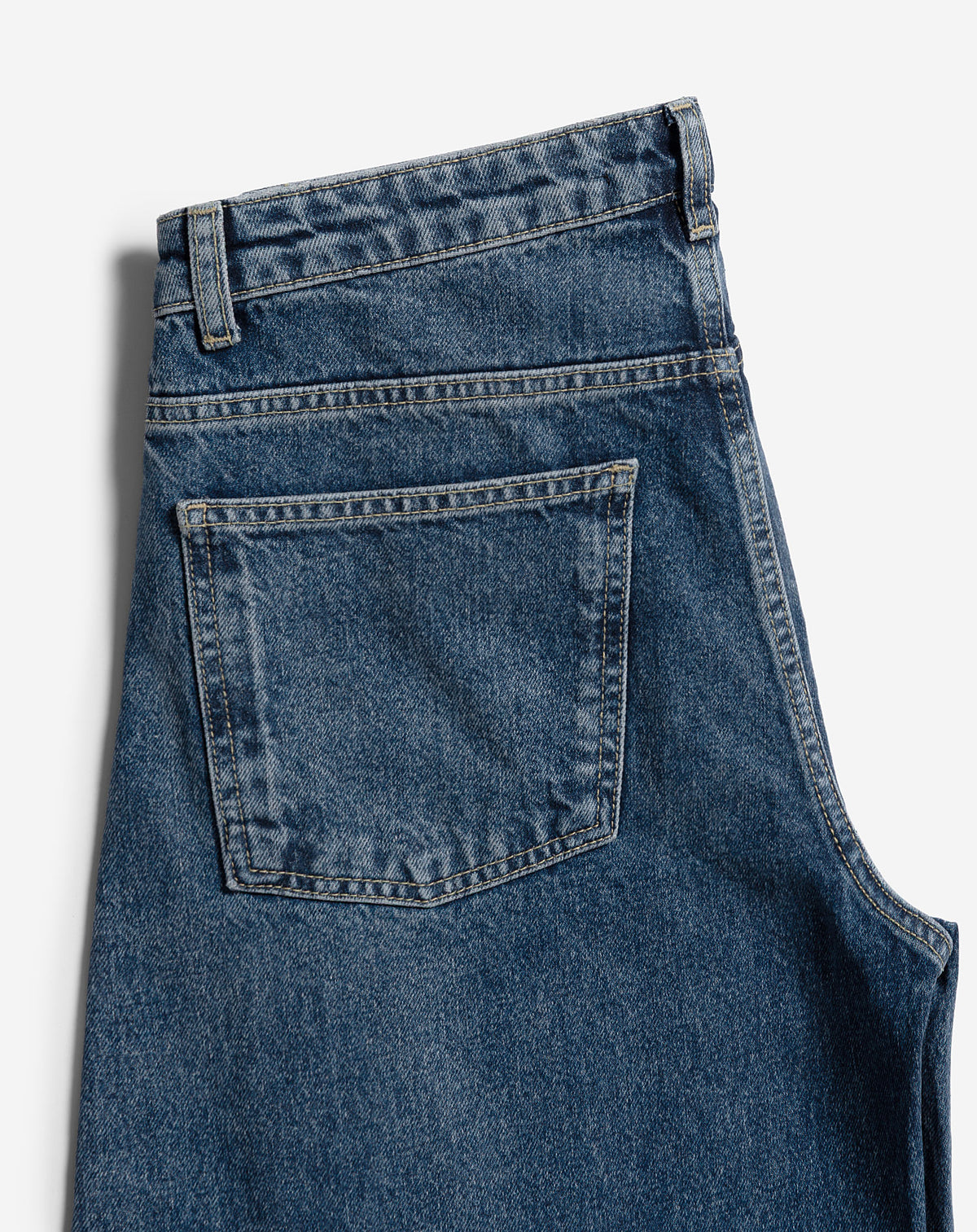 BARREL LEG JEANS DONKERBLAUW