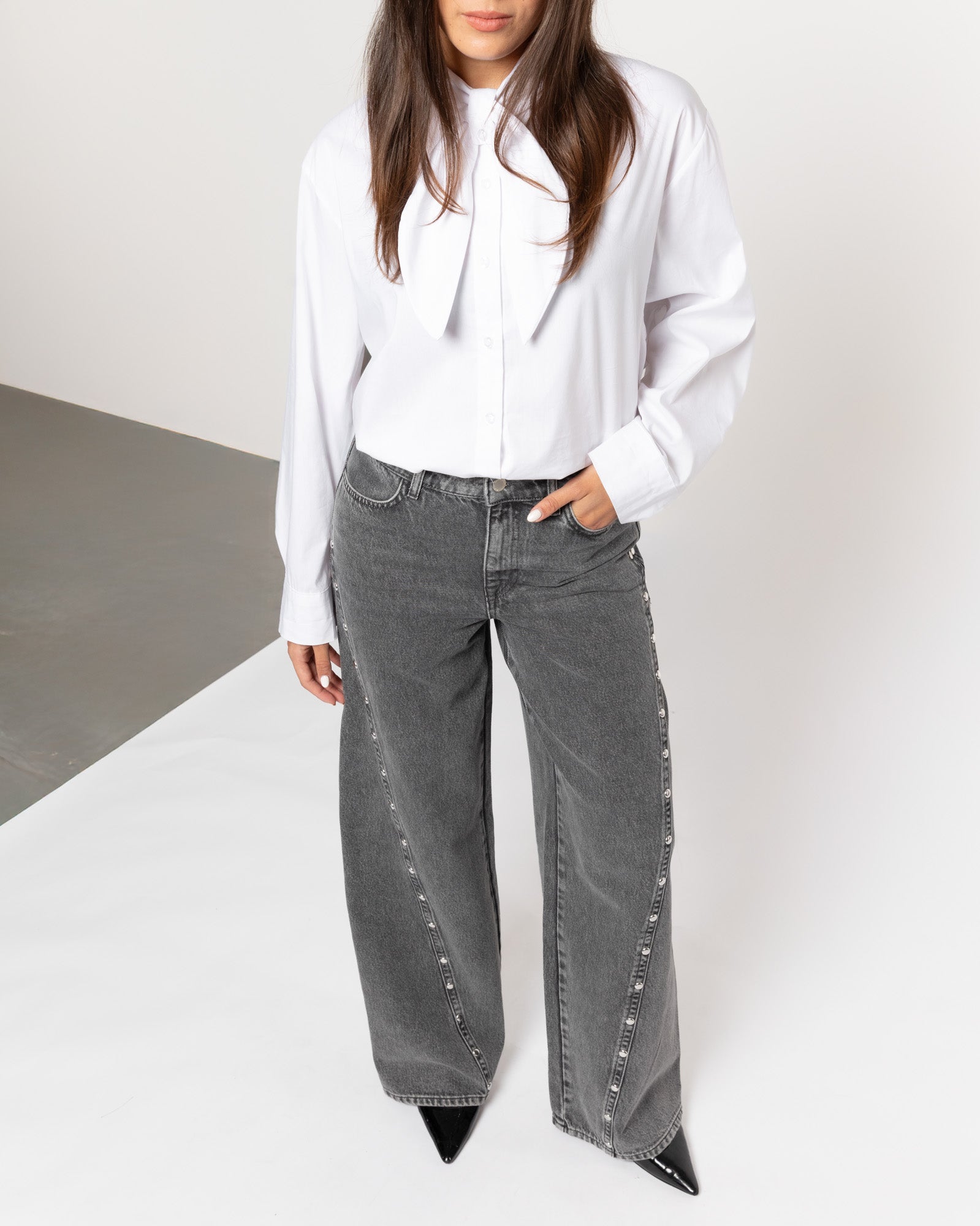 STUD SEAM WIDE LEG JEANS GREY