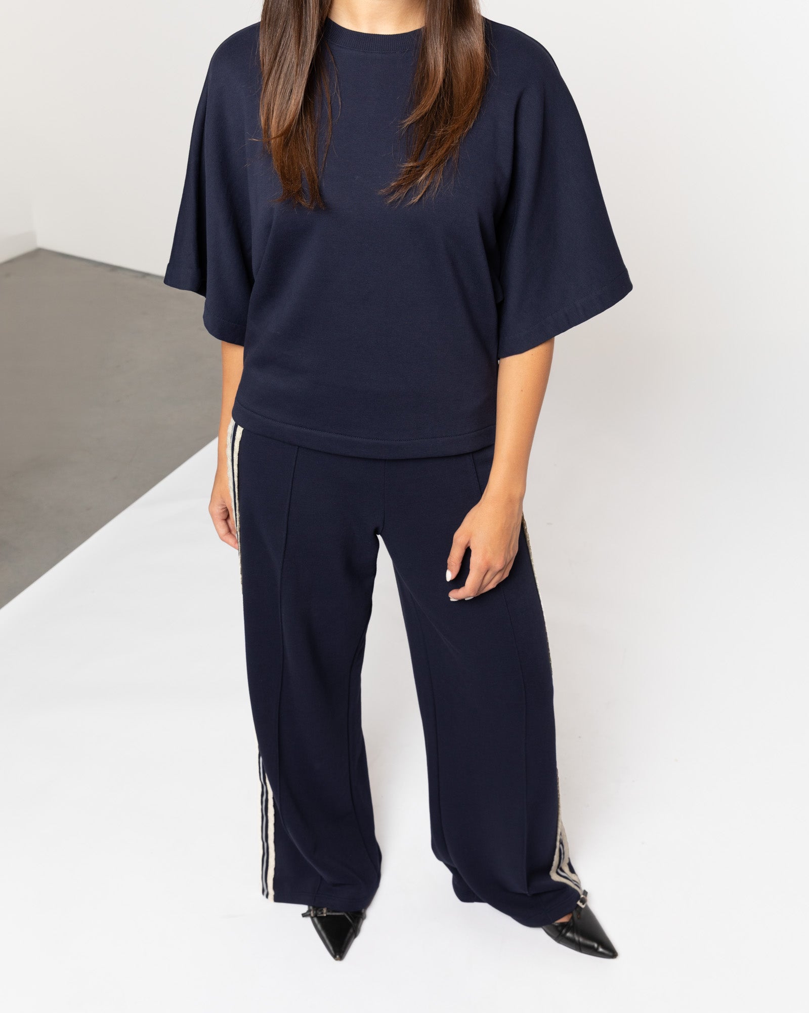 WIDE LEG LACE TAPE SWEAT PANTS PETITE MARINEBLAUW