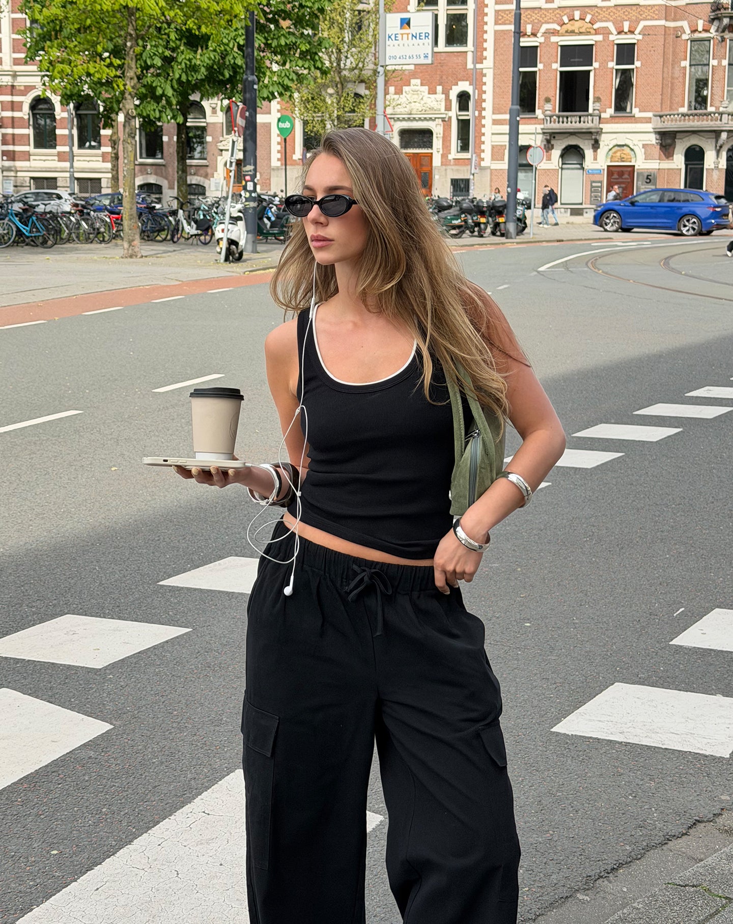 CONTRAST BINDING RIB TOP BLACK