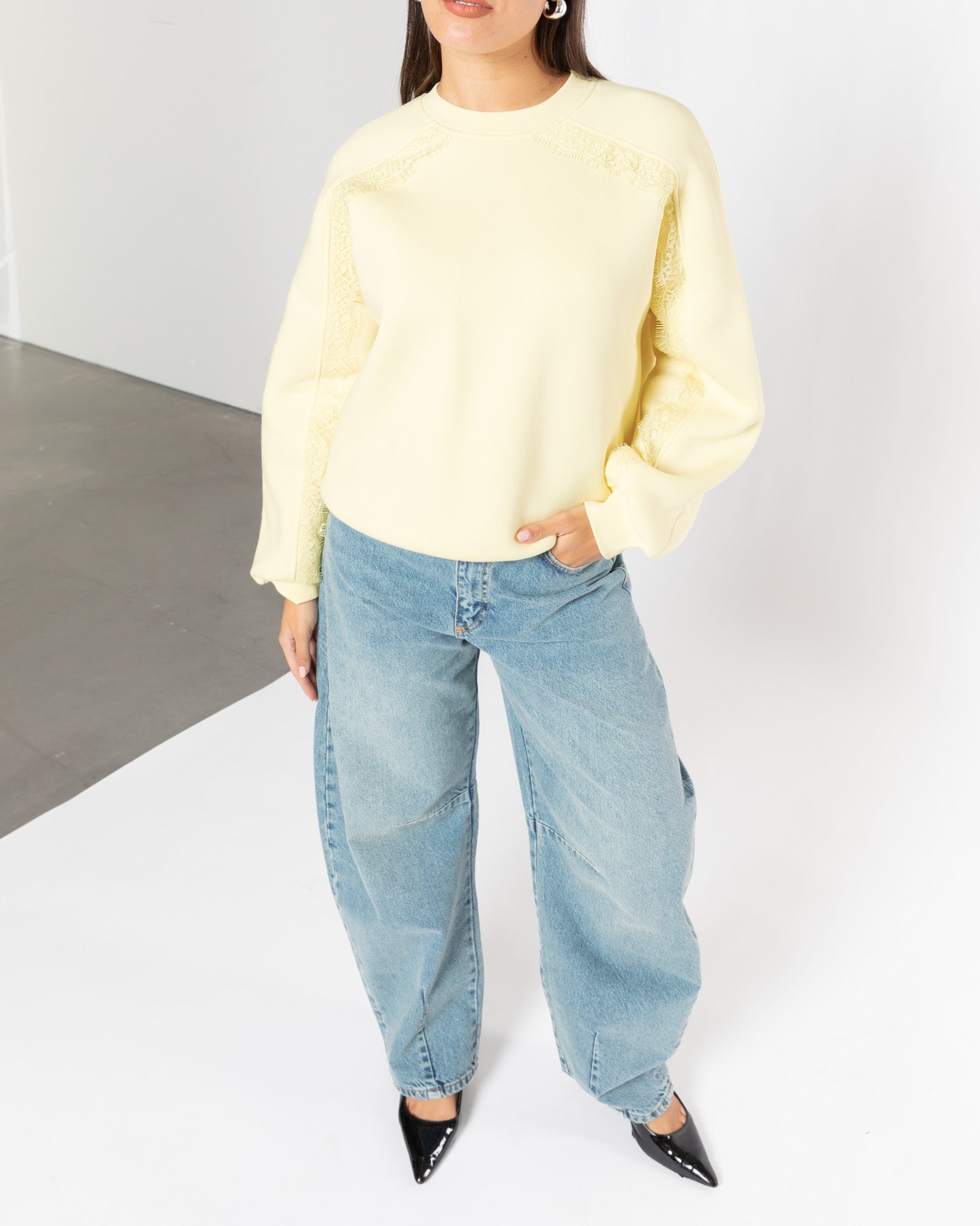 LACE TAPE SWEATER BUTTER YELLOW
