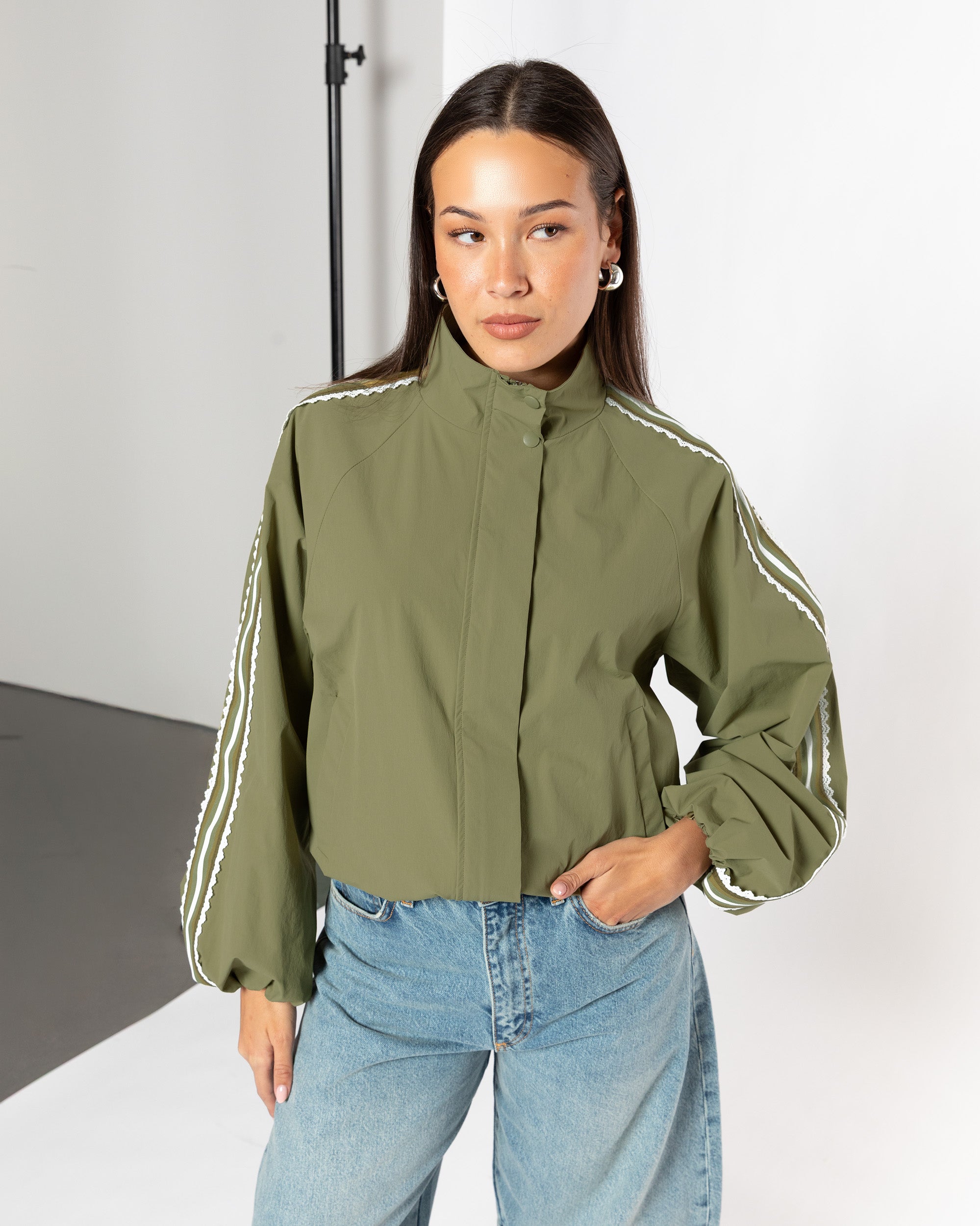 BEX TRACK JACKET OLIJFGROEN