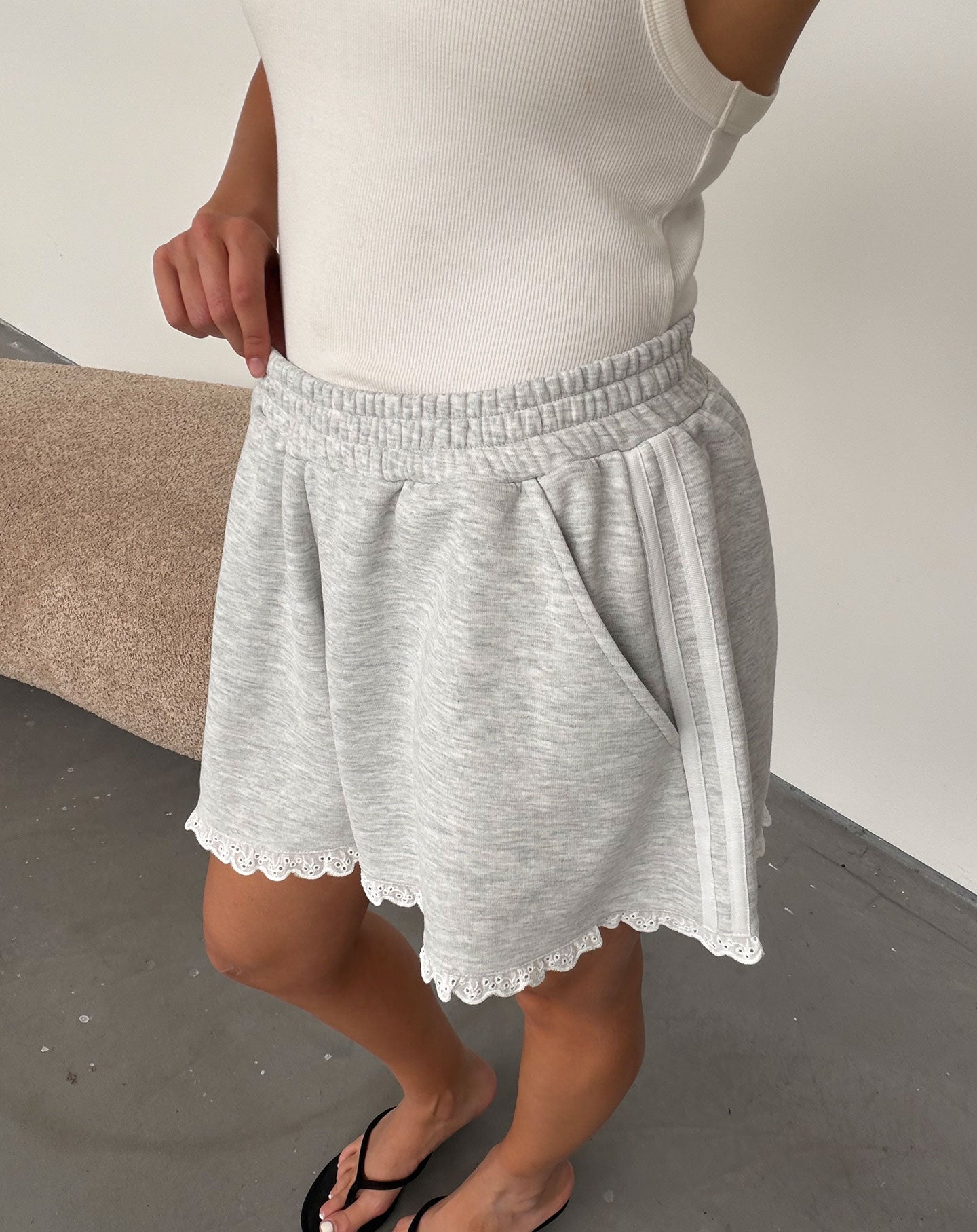 WIDE LEG LACE TAPE SHORTS GREY MELANGE