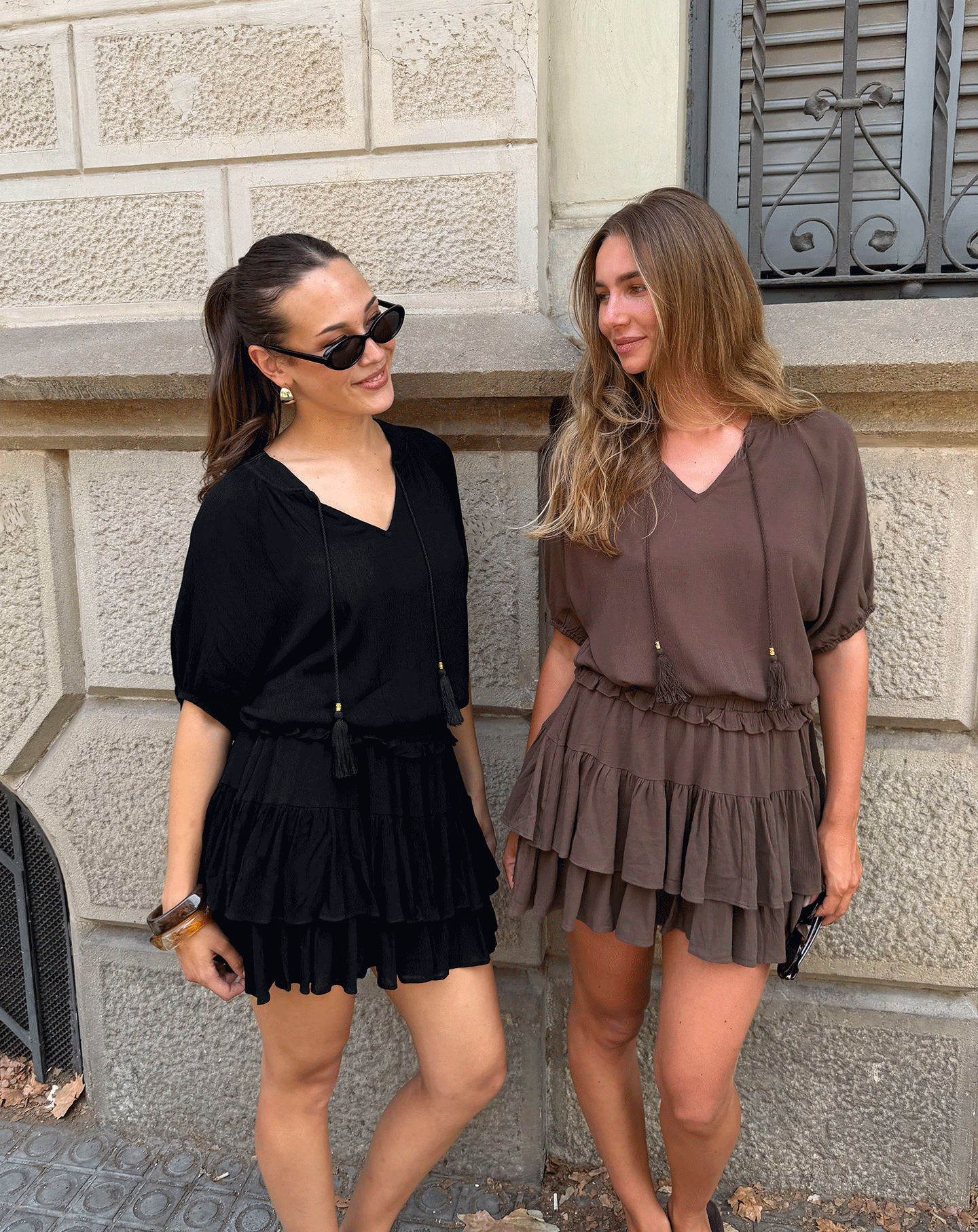 BECCA VISCOSE FRILL DRESS ZWART