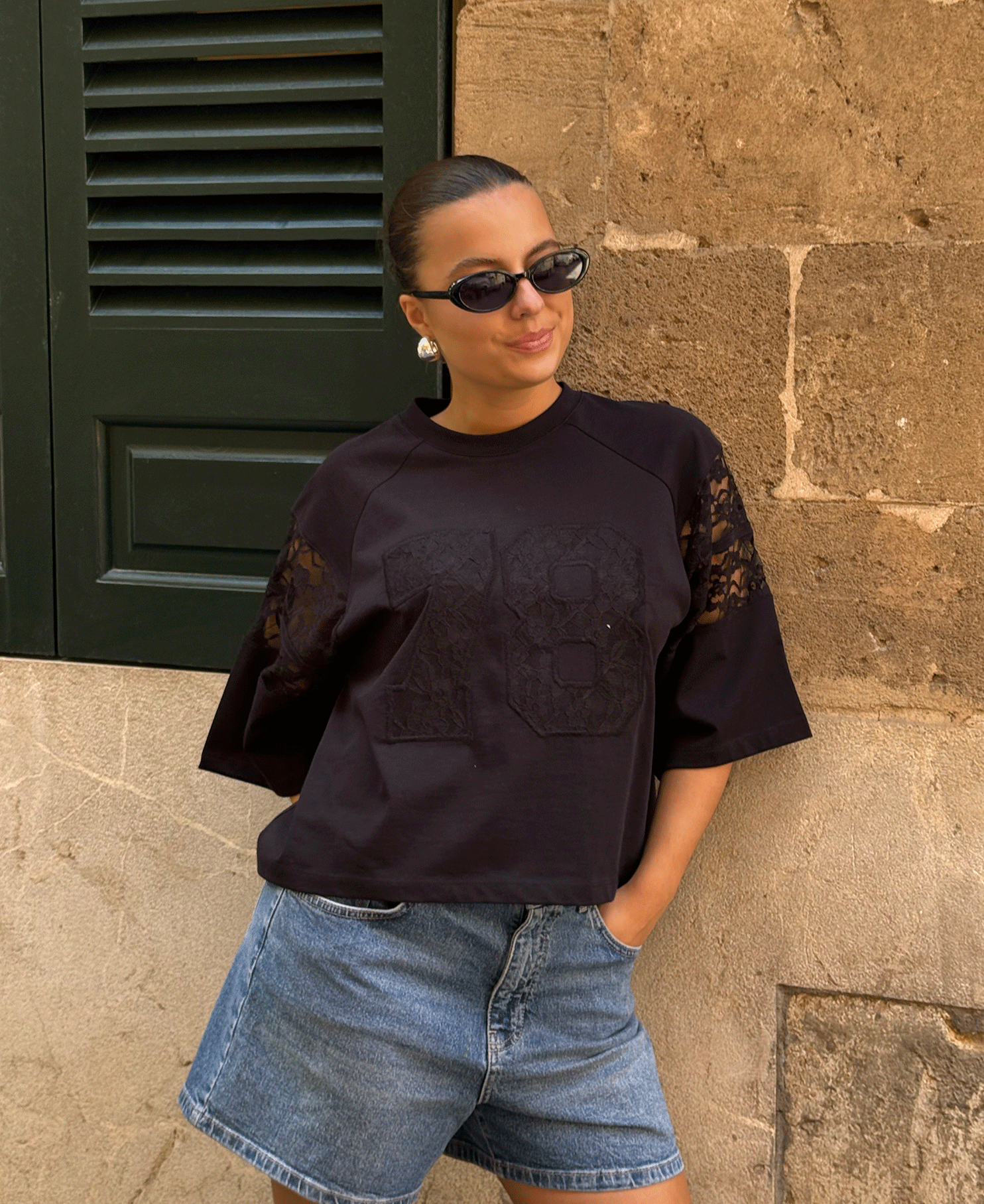 78 RAGLAN LACE TEE ZWART