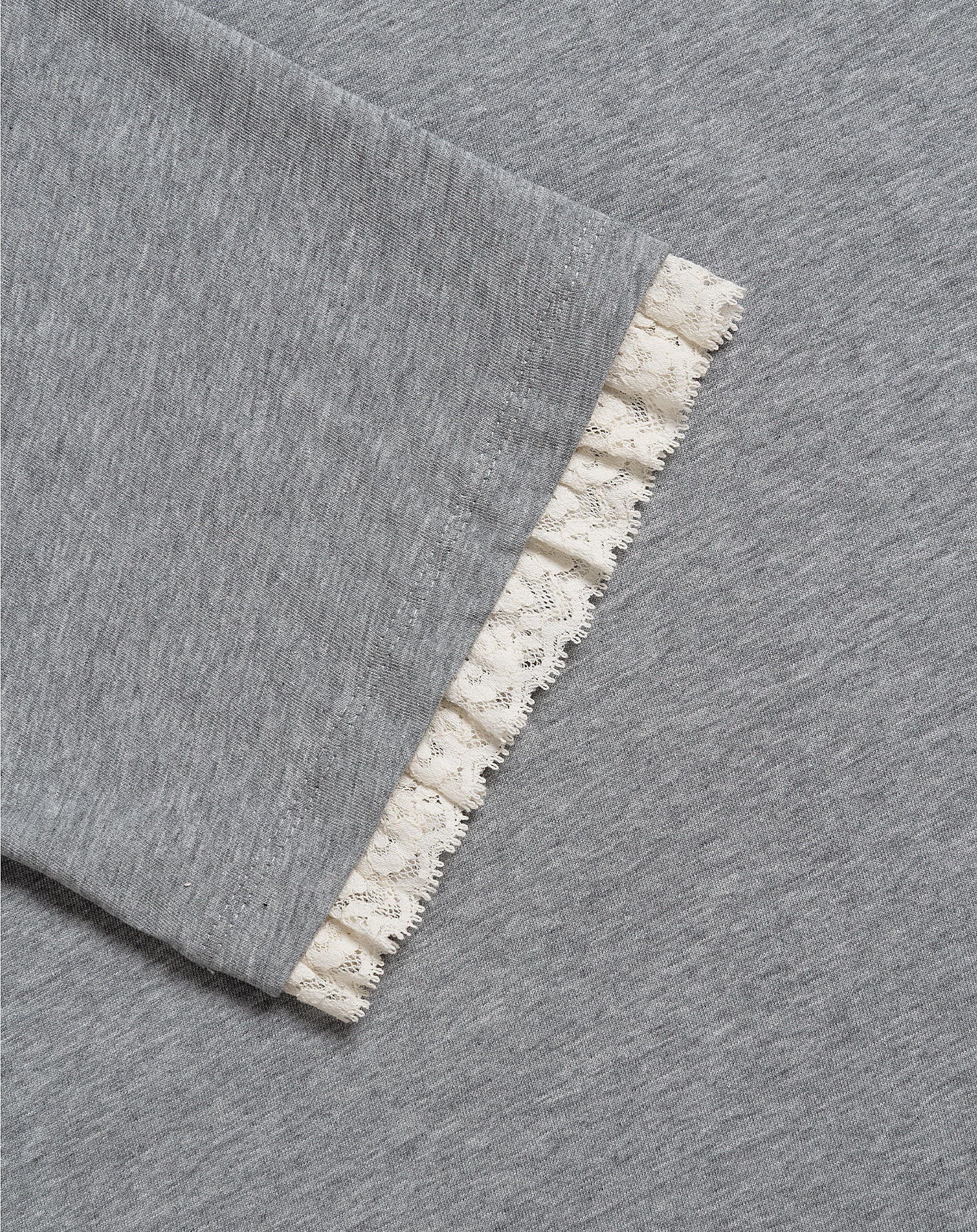 SHORT SLEEVE LACE CROPPED TEE GRIJS MELANGE