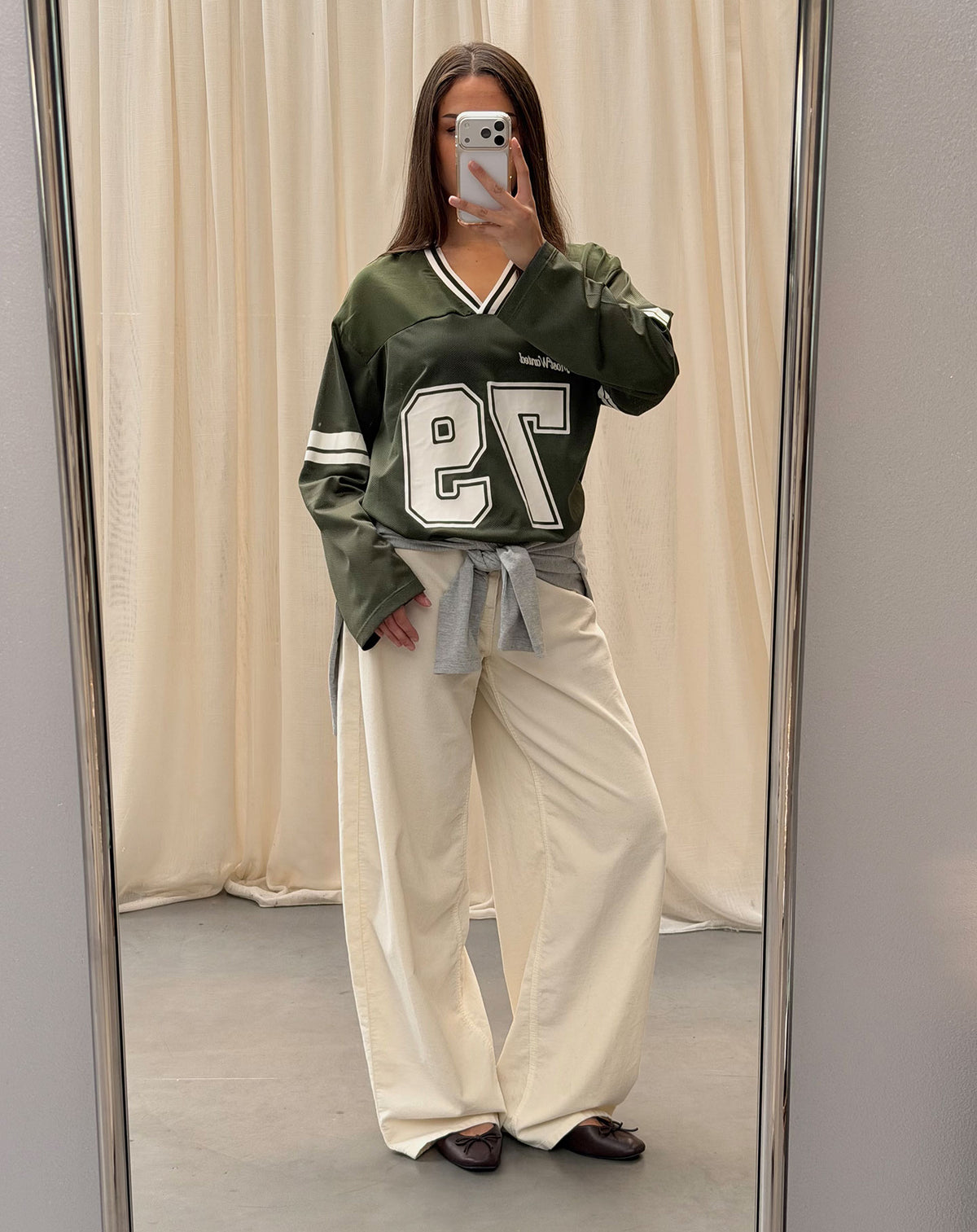 CARRIE SATIN LONG SLEEVE TEE ARMY GREEN