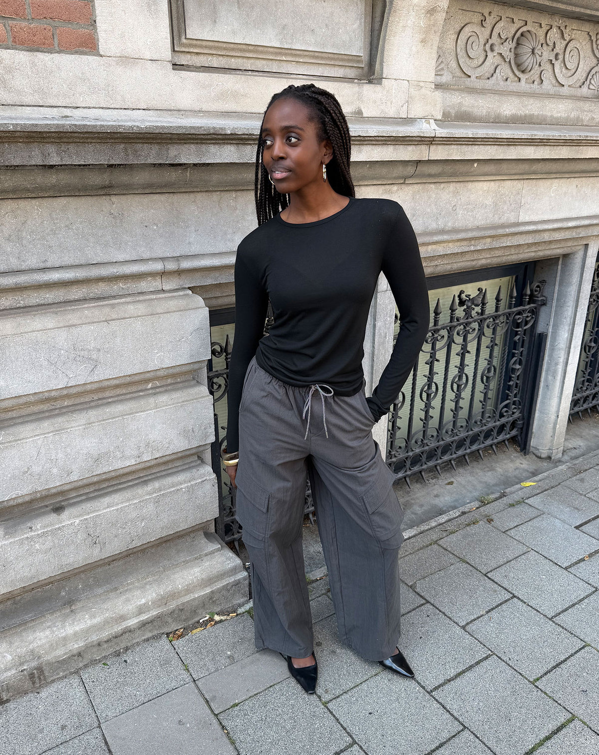 SHEER FITTED LONGSLEEVE TEE ZWART