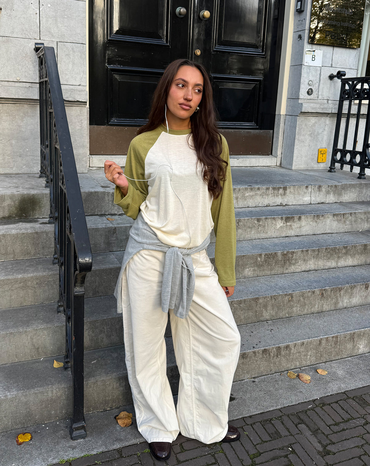CONTRAST RAGLAN OVERSIZED LONGSLEEVE TEE CREAM
