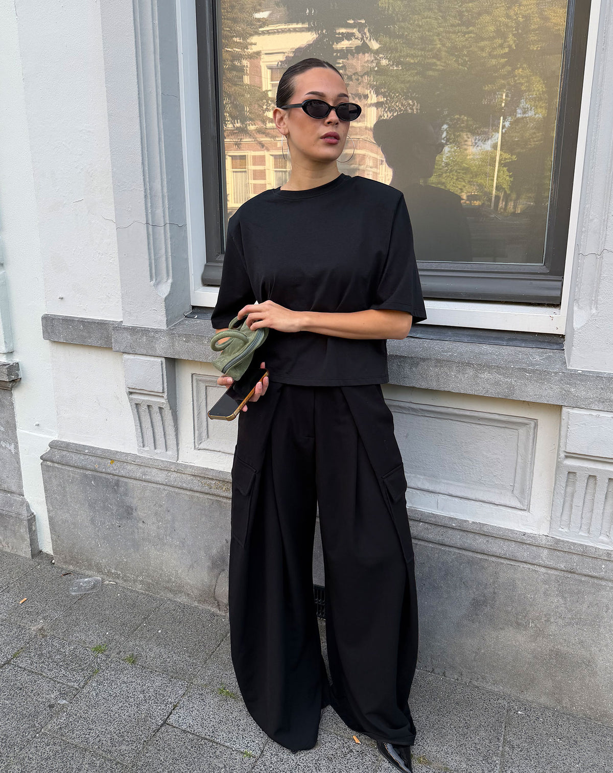 BASIC PADDED SHOULDER TEE BLACK