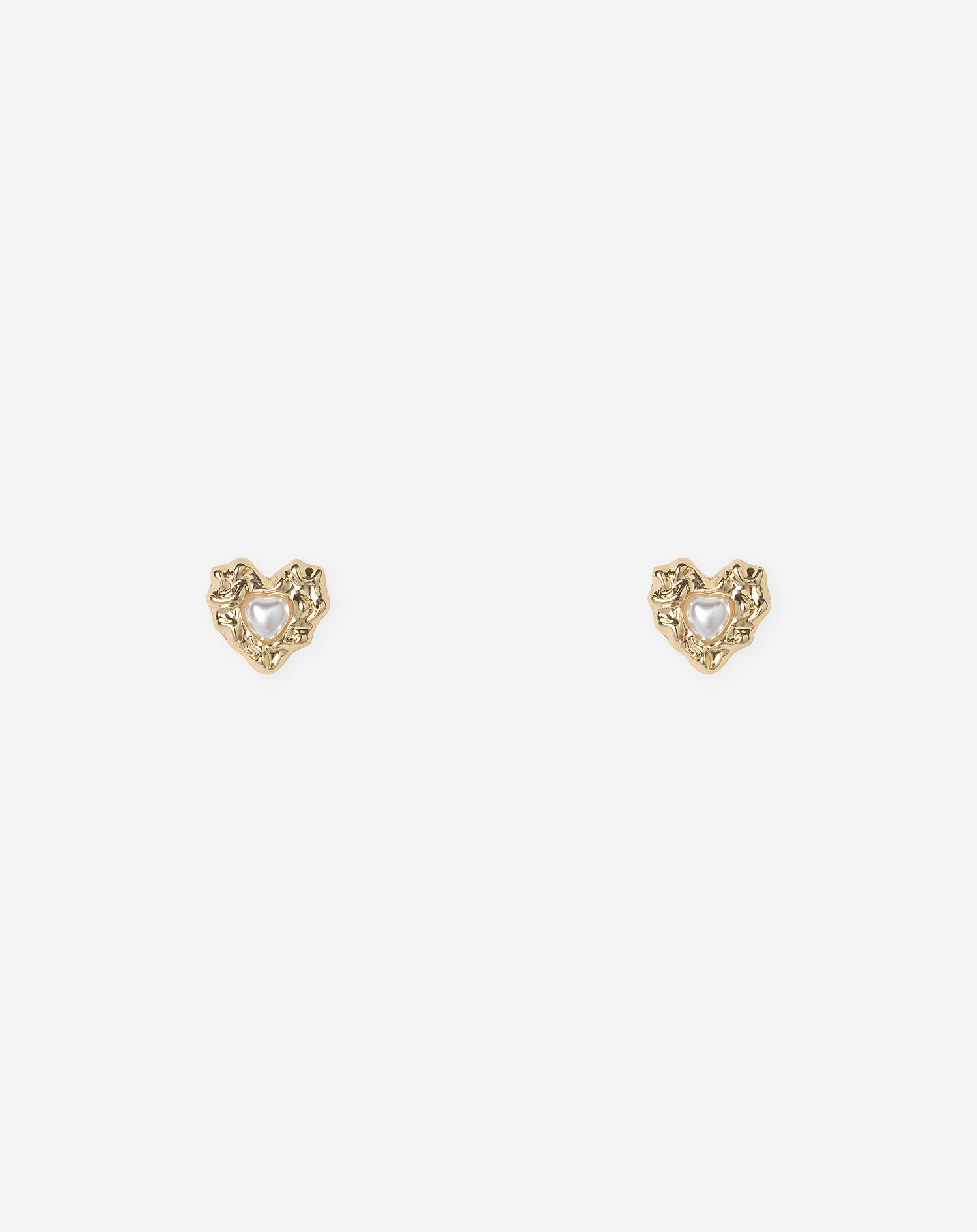 SMALL HEART PEARL EARRINGS