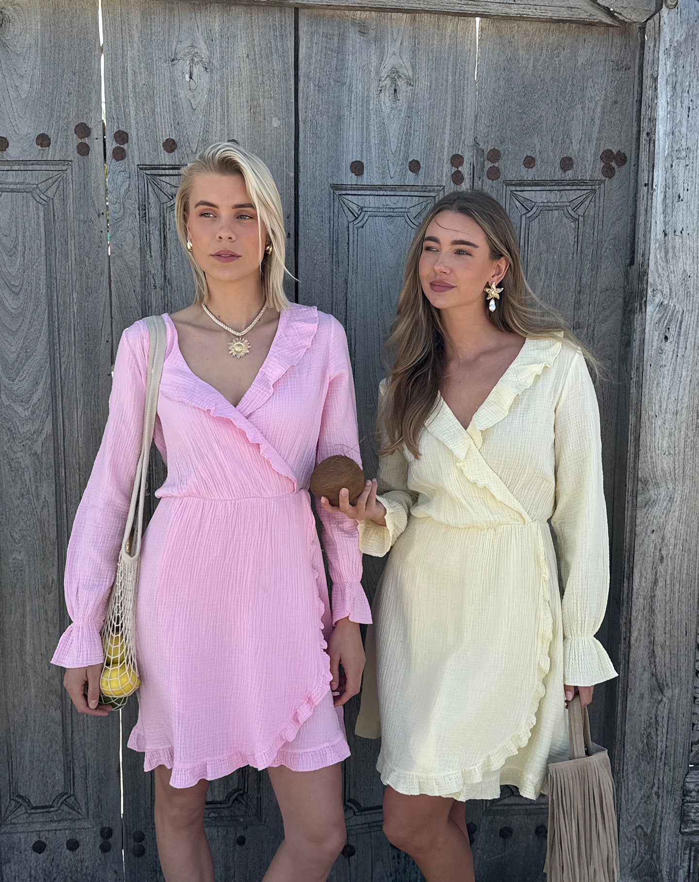 MOUSSELINE RUFFLE V-NECK WRAP DRESS HARD PINK