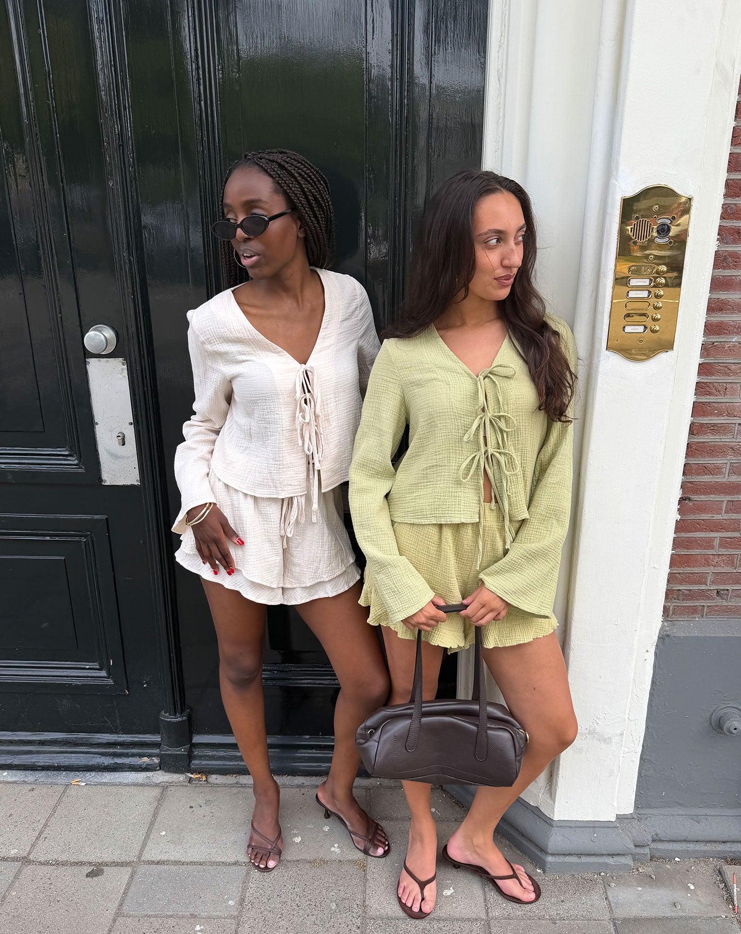 TARA MOUSSELINE TOP LIGHT OLIVE