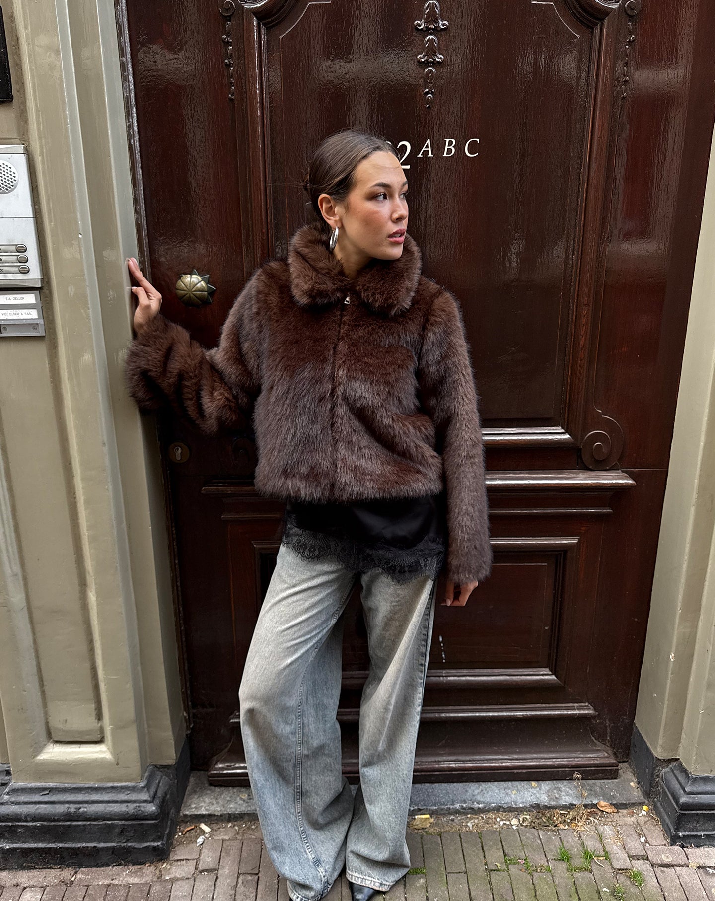 FAUX FUR SHORT COAT DARK BROWN