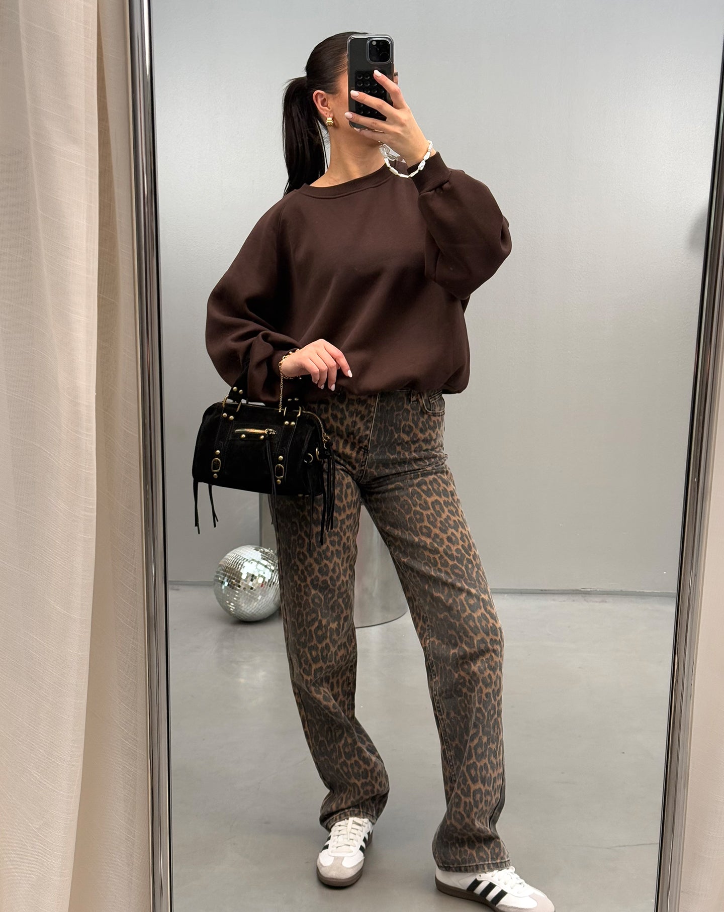 EVA OVERSIZED SWEATER BRUIN