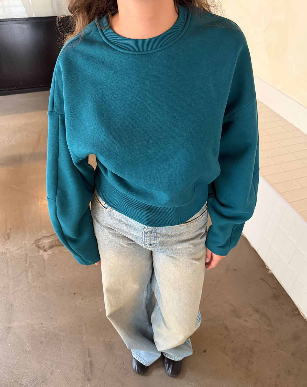 ARCH SWEATER TEAL