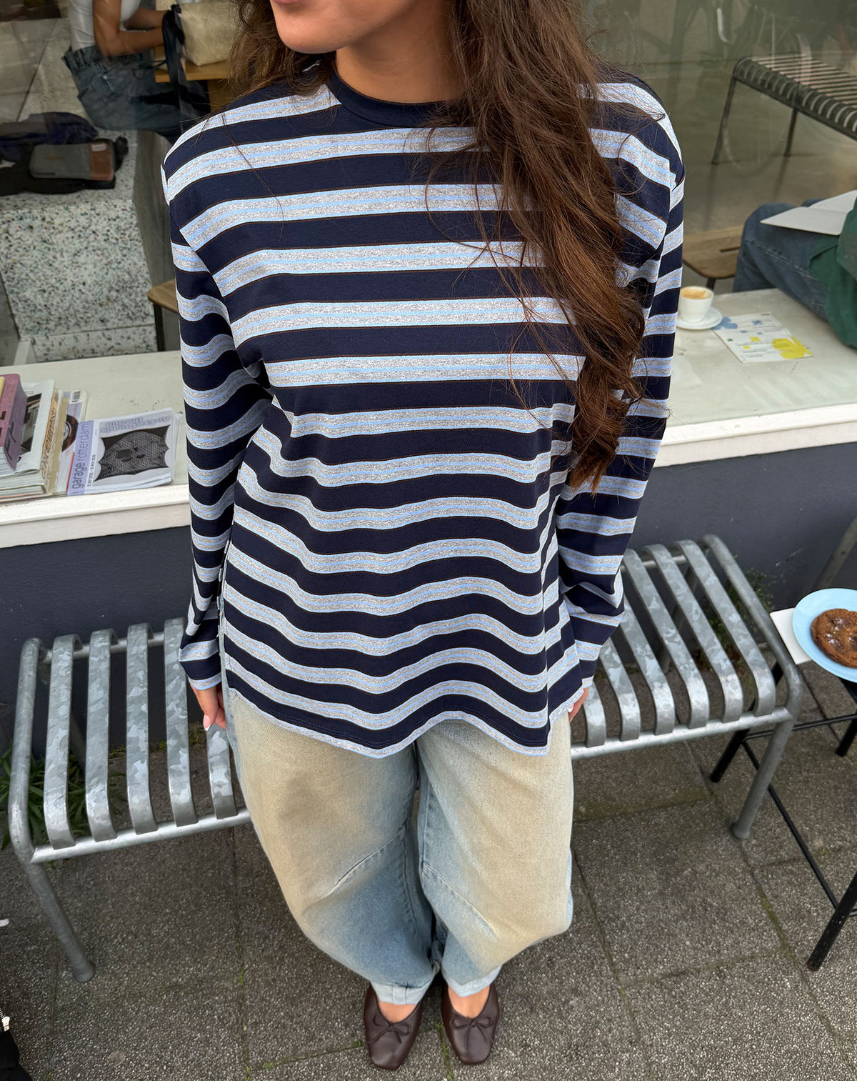 STRIPE PADDED SHOULDER LONG SLEEVE TEE MARINEBLAUW