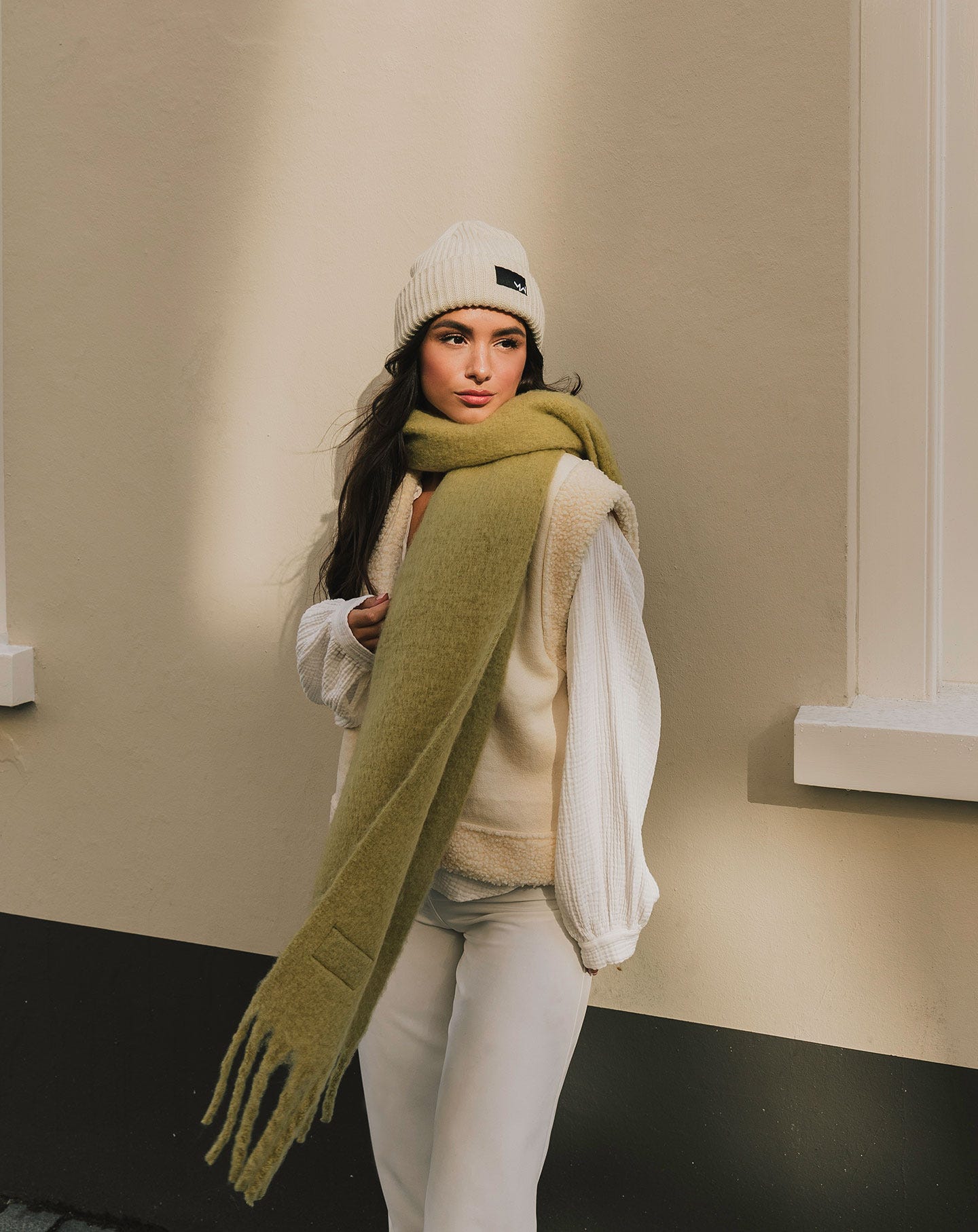 WOVEN SCARF OLIVE