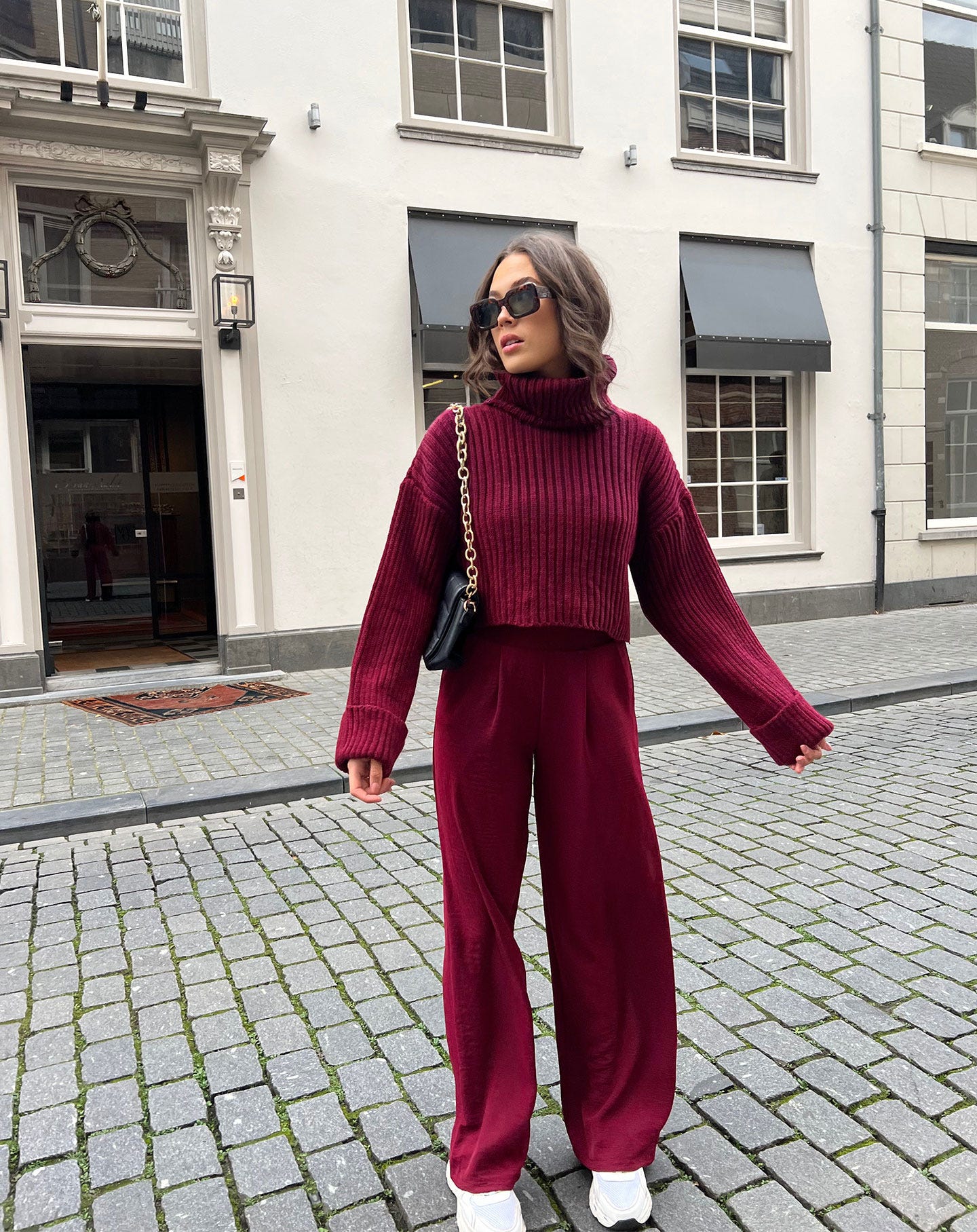 CHUNKY SLEEVES CROPPED KNIT BORDEAUX