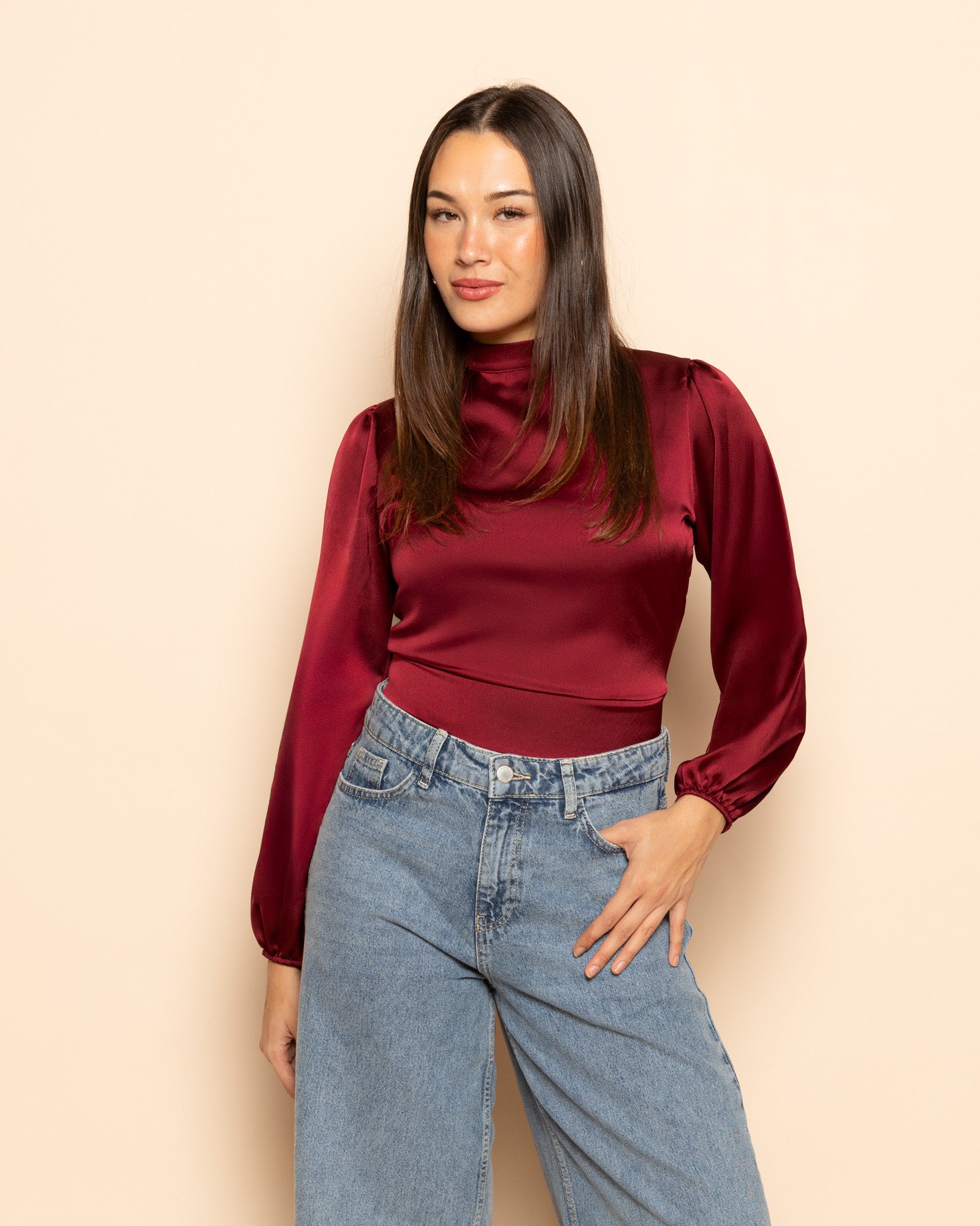 SATIN BOW TOP BORDEAUX