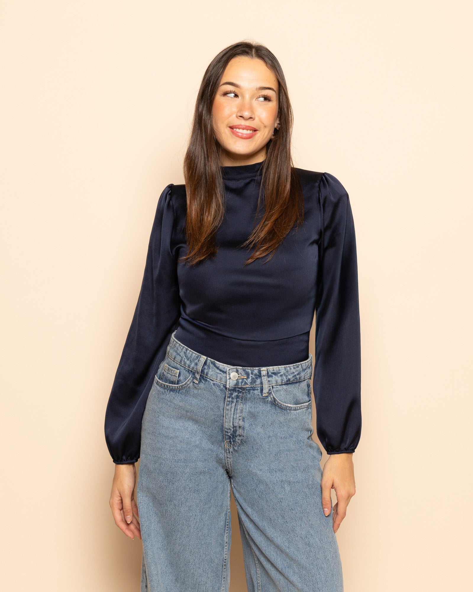 SATIN BOW TOP MARINEBLAUW