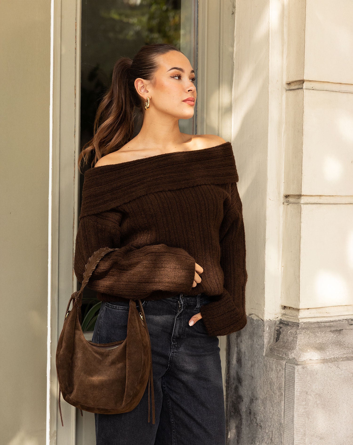 YARA OFF SHOULDER KNIT BRUIN