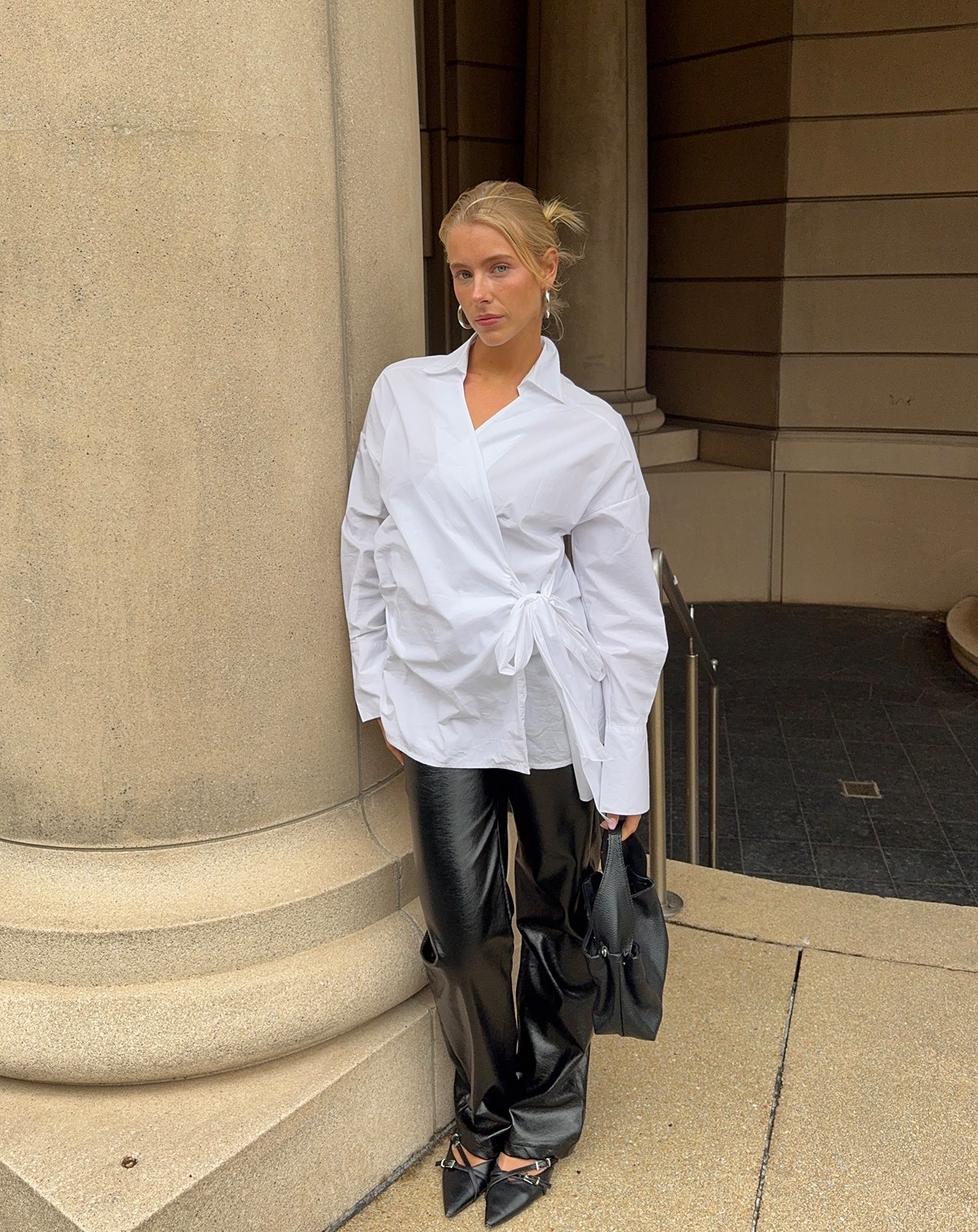 LIQUID LEATHER STRAIGHT LEG PANTS ZWART