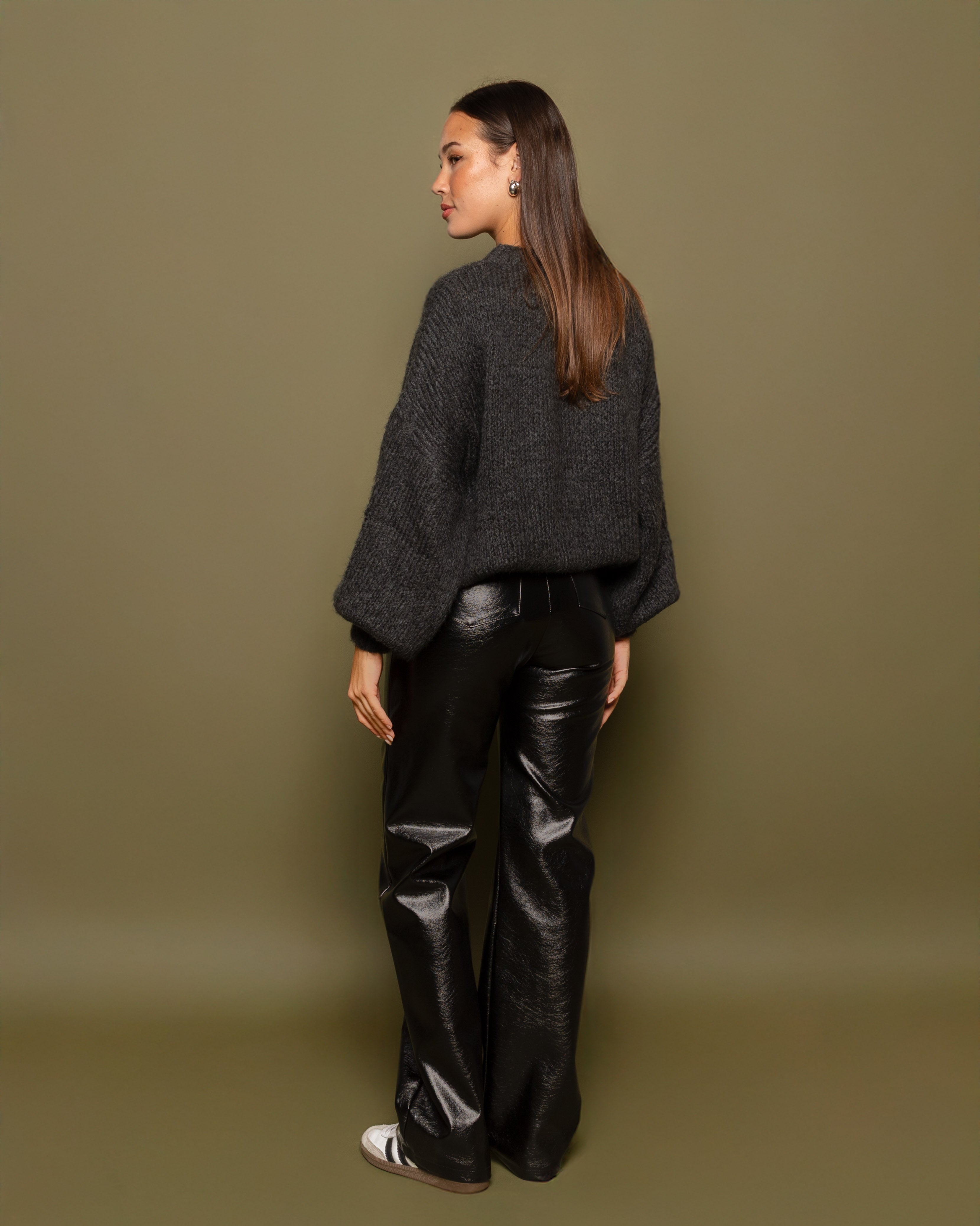 LIQUID LEATHER STRAIGHT LEG PANTS ZWART
