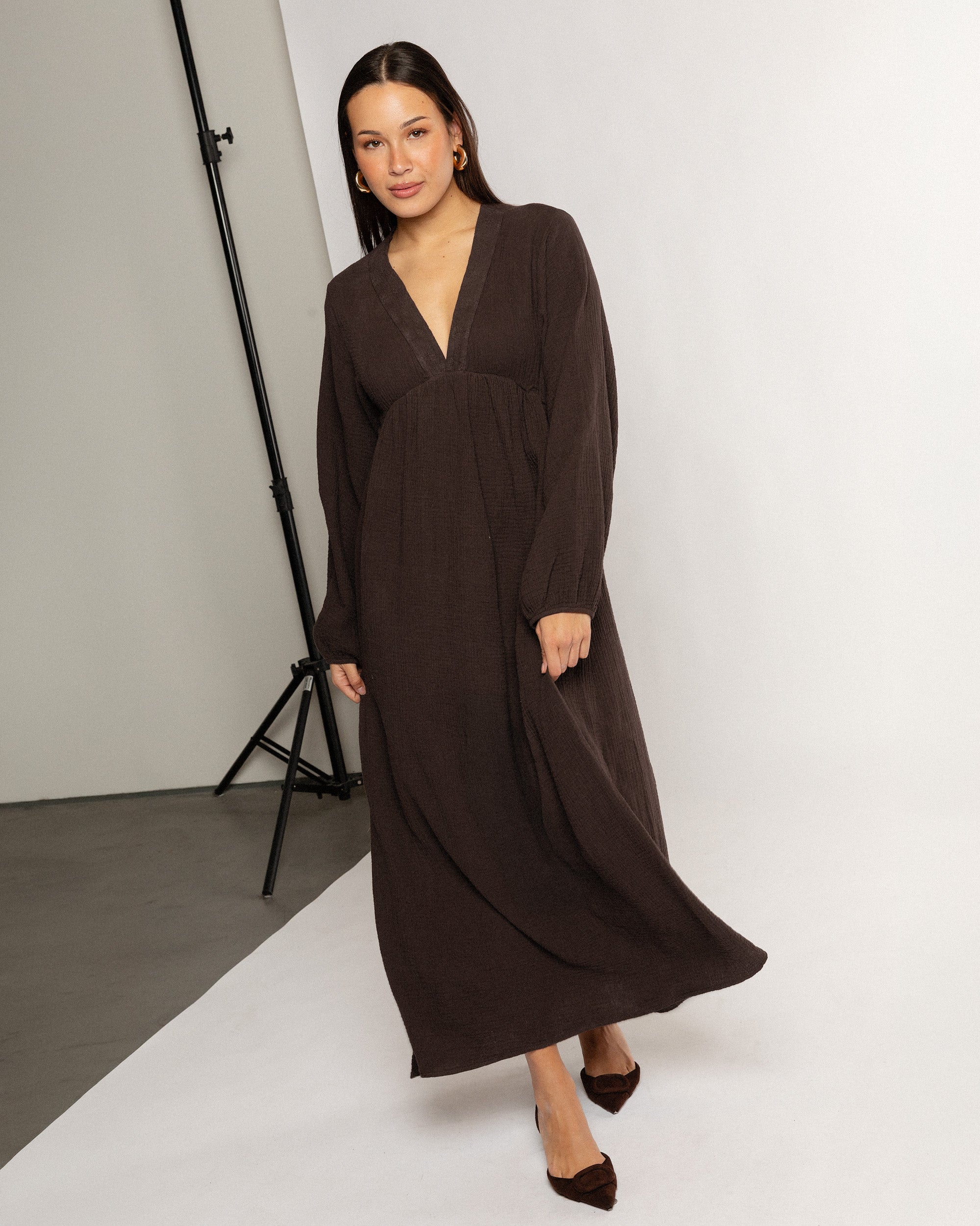 MOUSSELINE FLOWER TAPE MAXI DRESS BRUIN