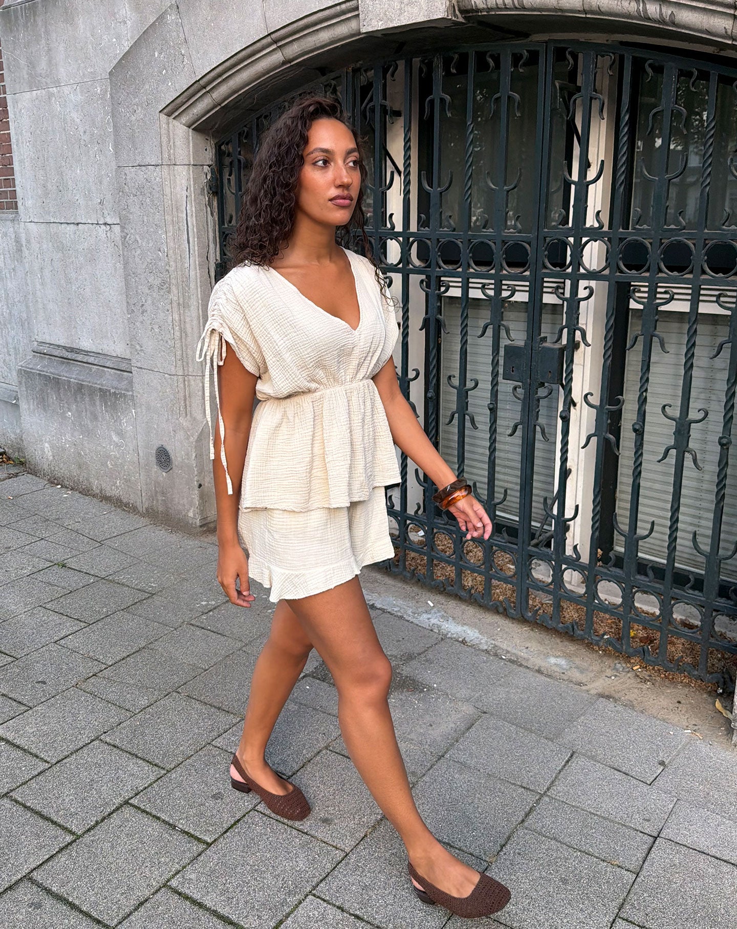 MOUSSELINE PEPLUM TOP ZAND