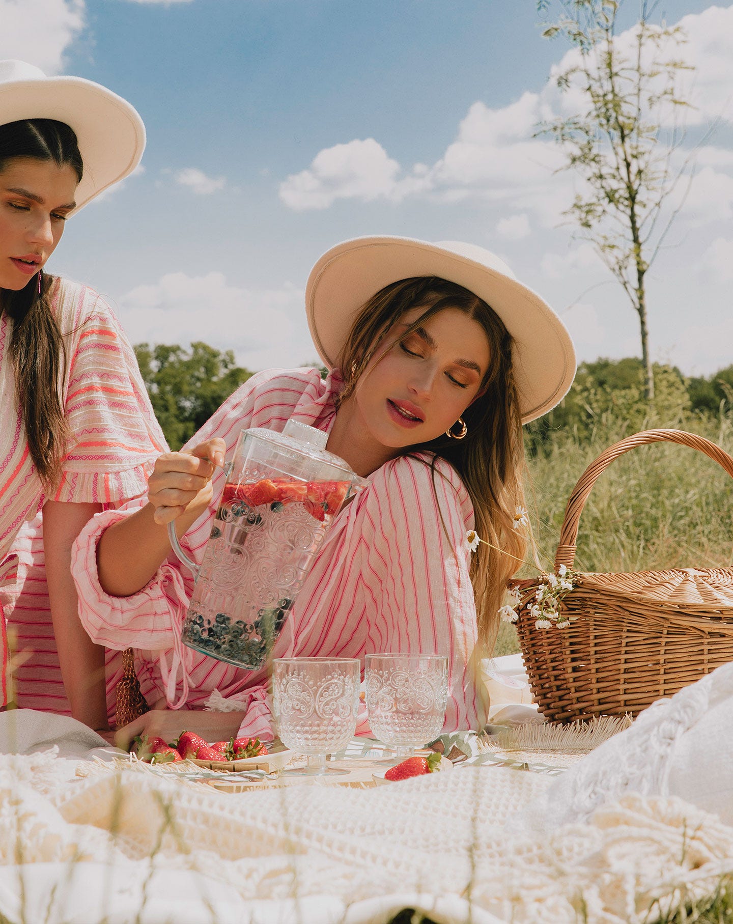 SADIE STRIPES DRESS PINK