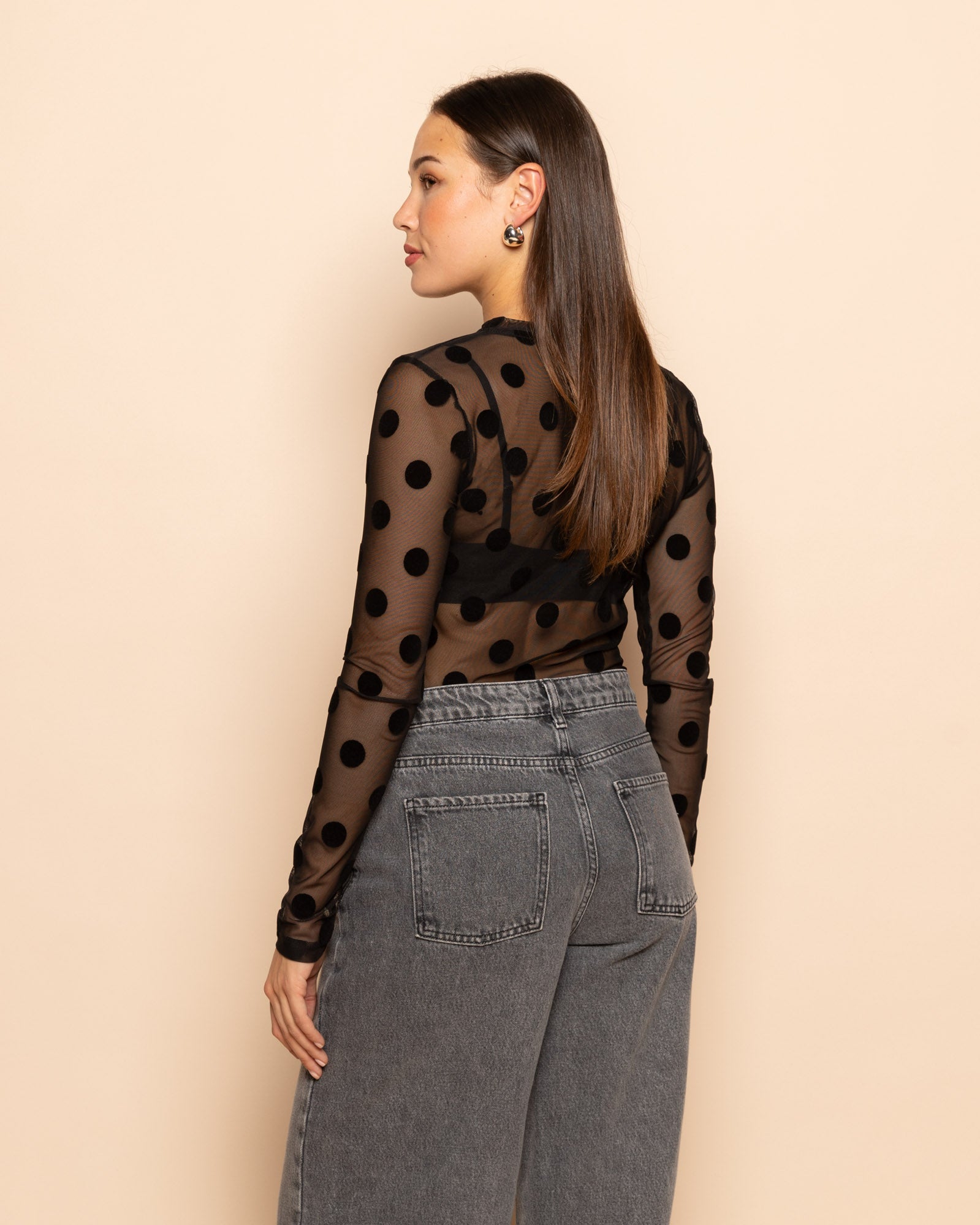 BIG DOTS MESH TOP ZWART