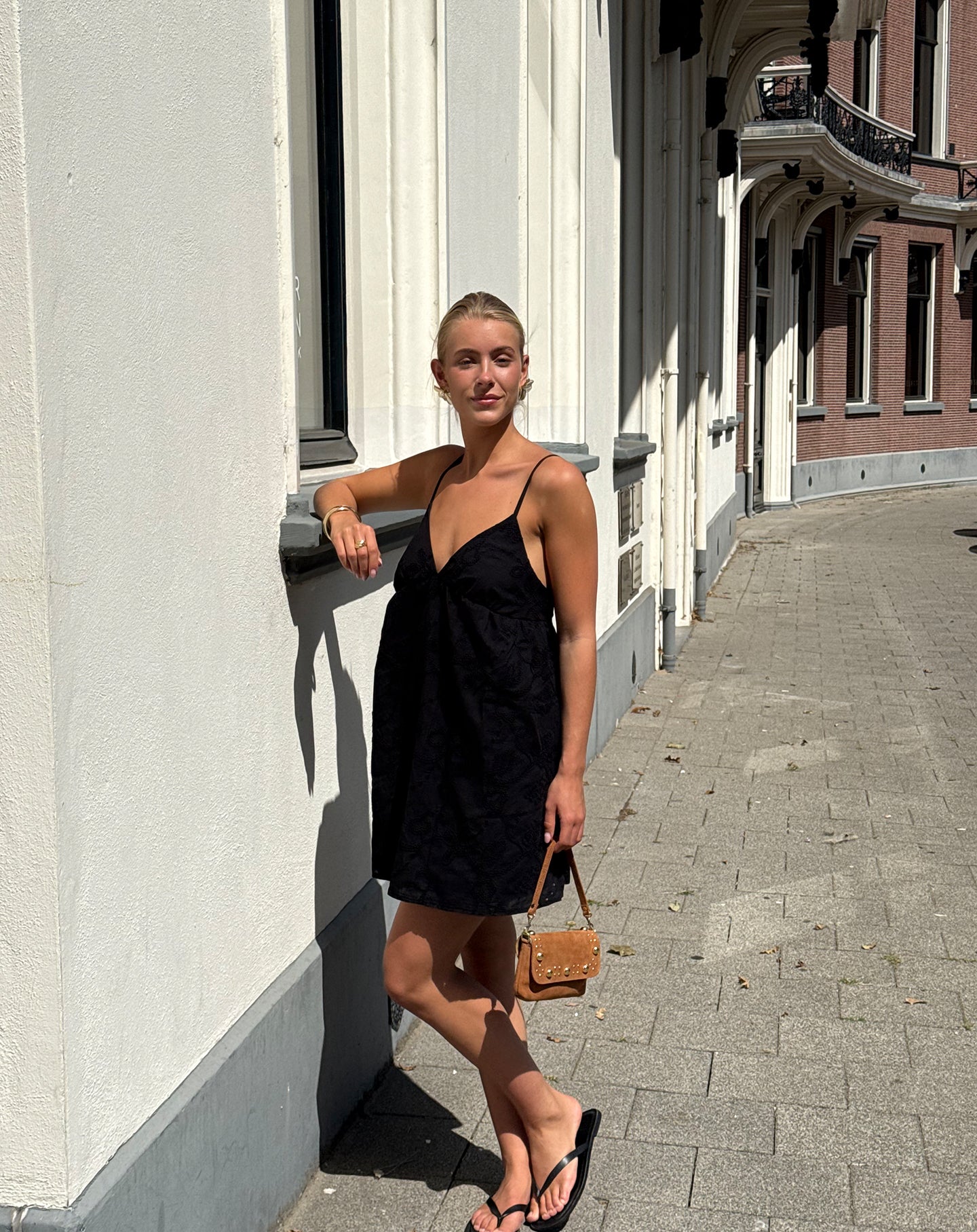 MANOU BRODERIE CAMI DRESS ZWART