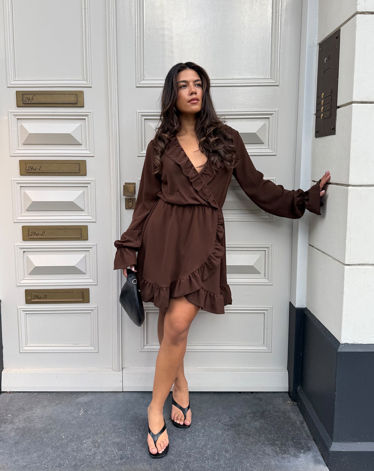 JULIE RUFFLE V-NECK WRAP DRESS BRUIN