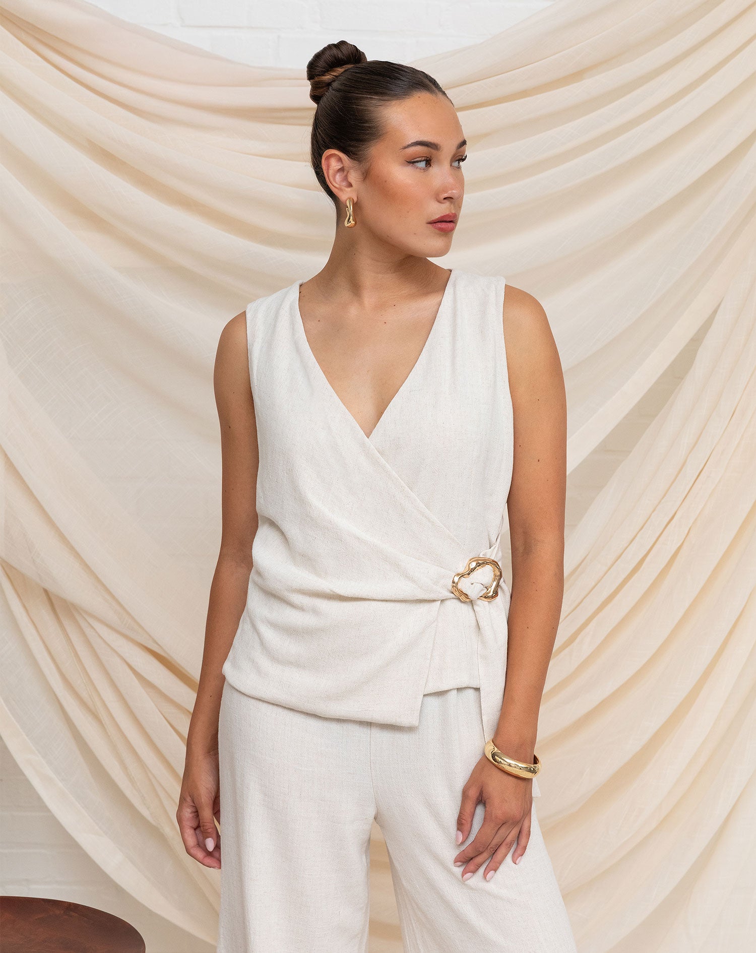 LINDE BUCKLE GILET BEIGE