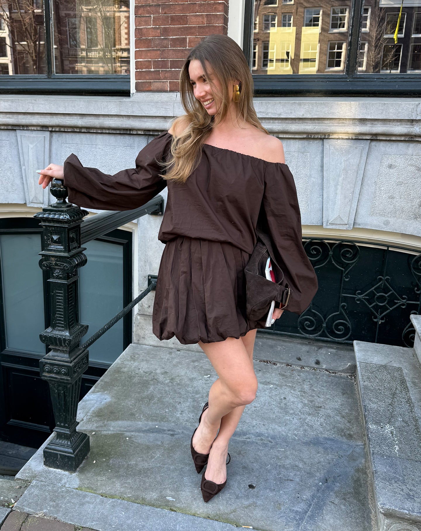 BUBBLE HEM SKIRT BROWN