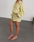 TARA MOUSSELINE SHORTS LICHT OLIJFGROEN