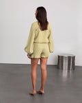 TARA MOUSSELINE SHORTS LICHT OLIJFGROEN