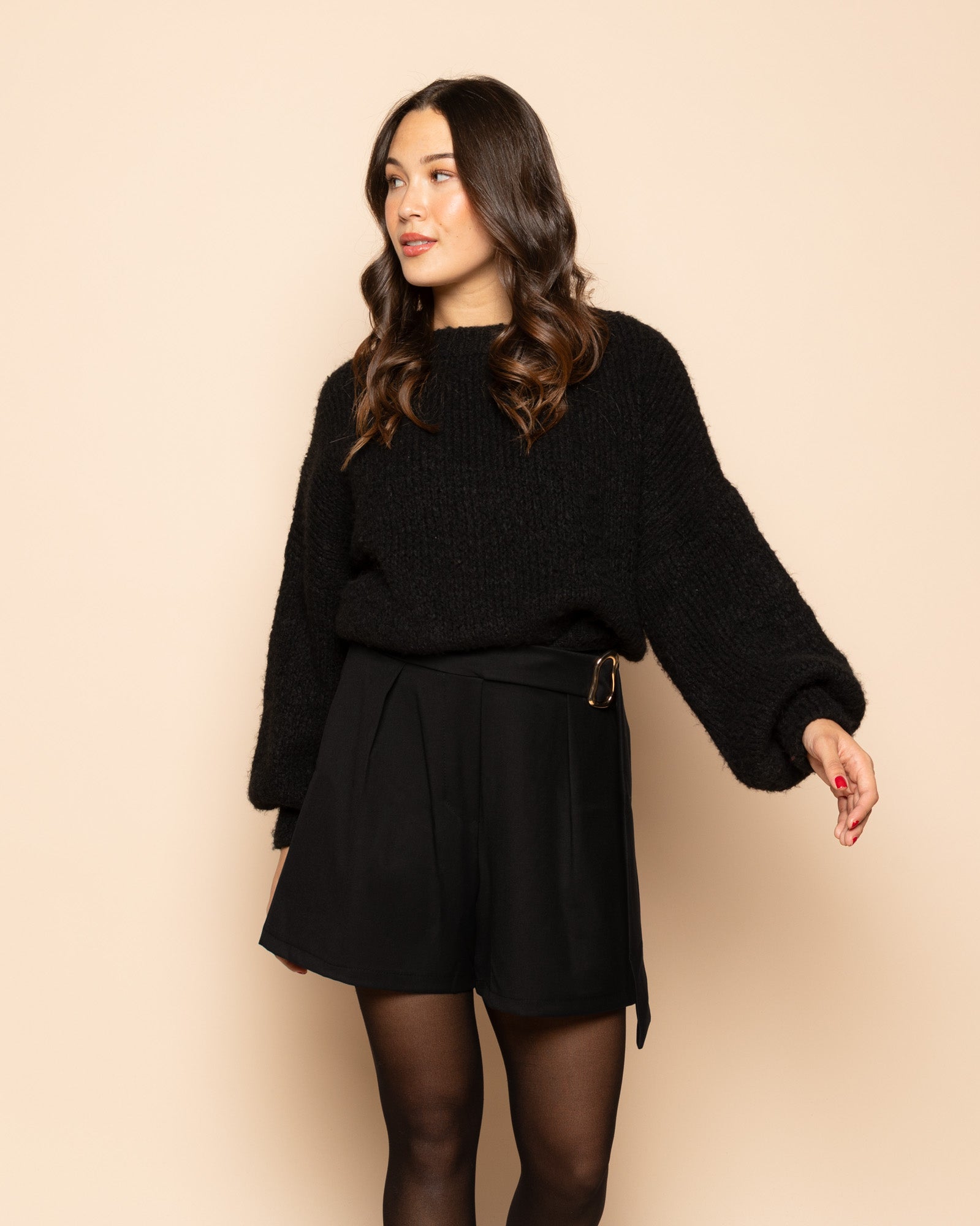 PHOEBE BUCKLE SHORTS BLACK