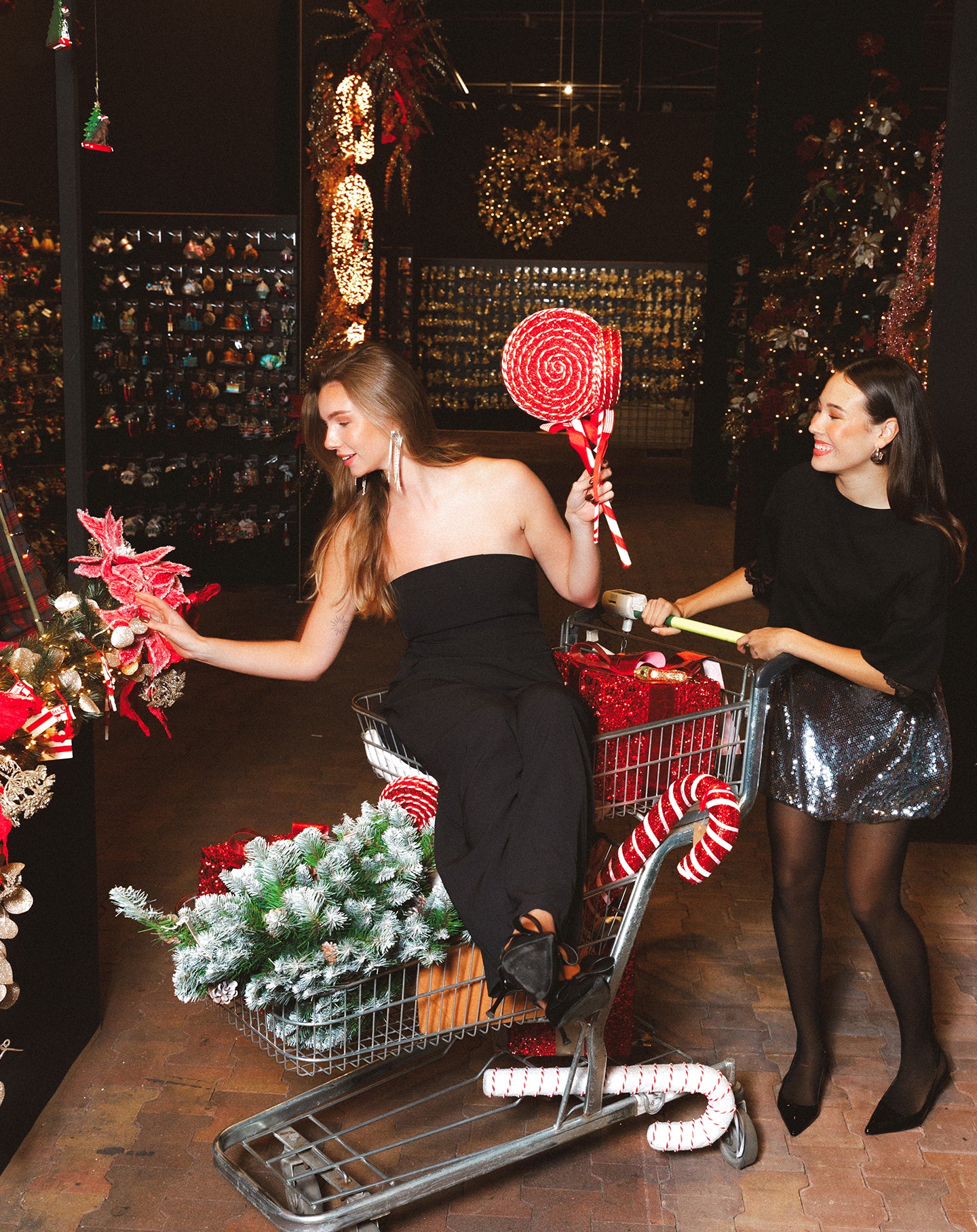 ISA STRAPLESS JUMPSUIT ZWART