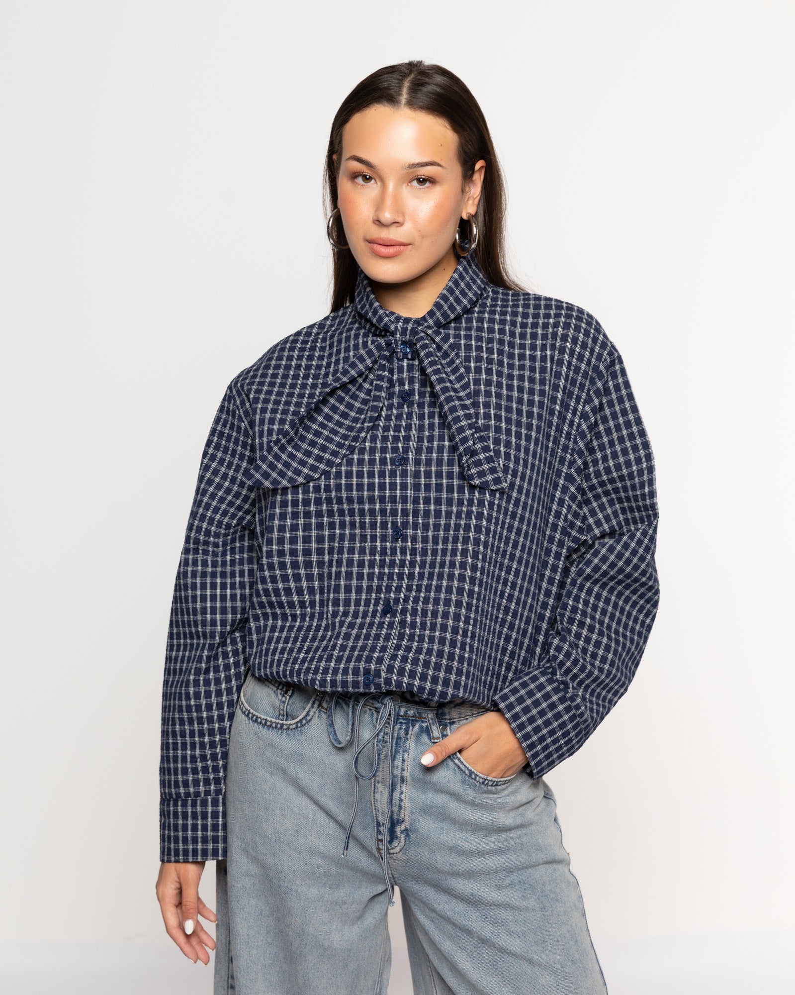 CHECK BOW BLOUSE MARINEBLAUW
