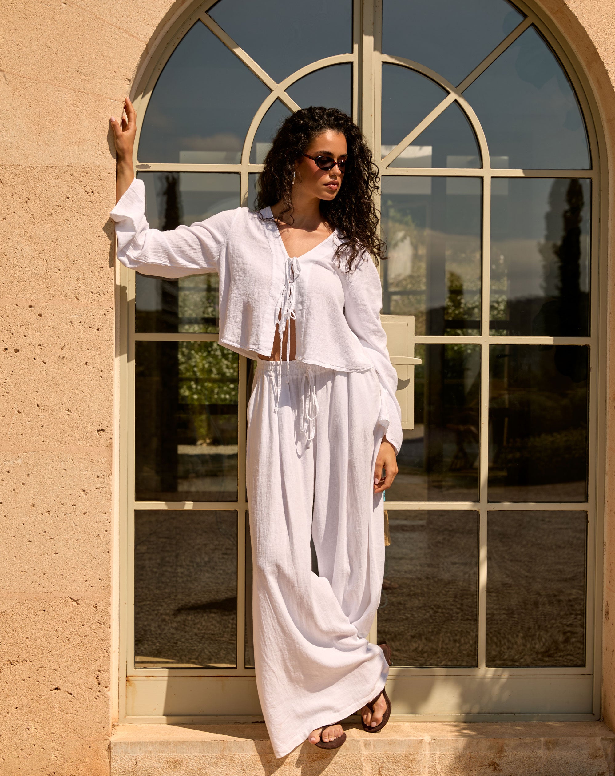 CARMEN LINEN BOW TOP WIT