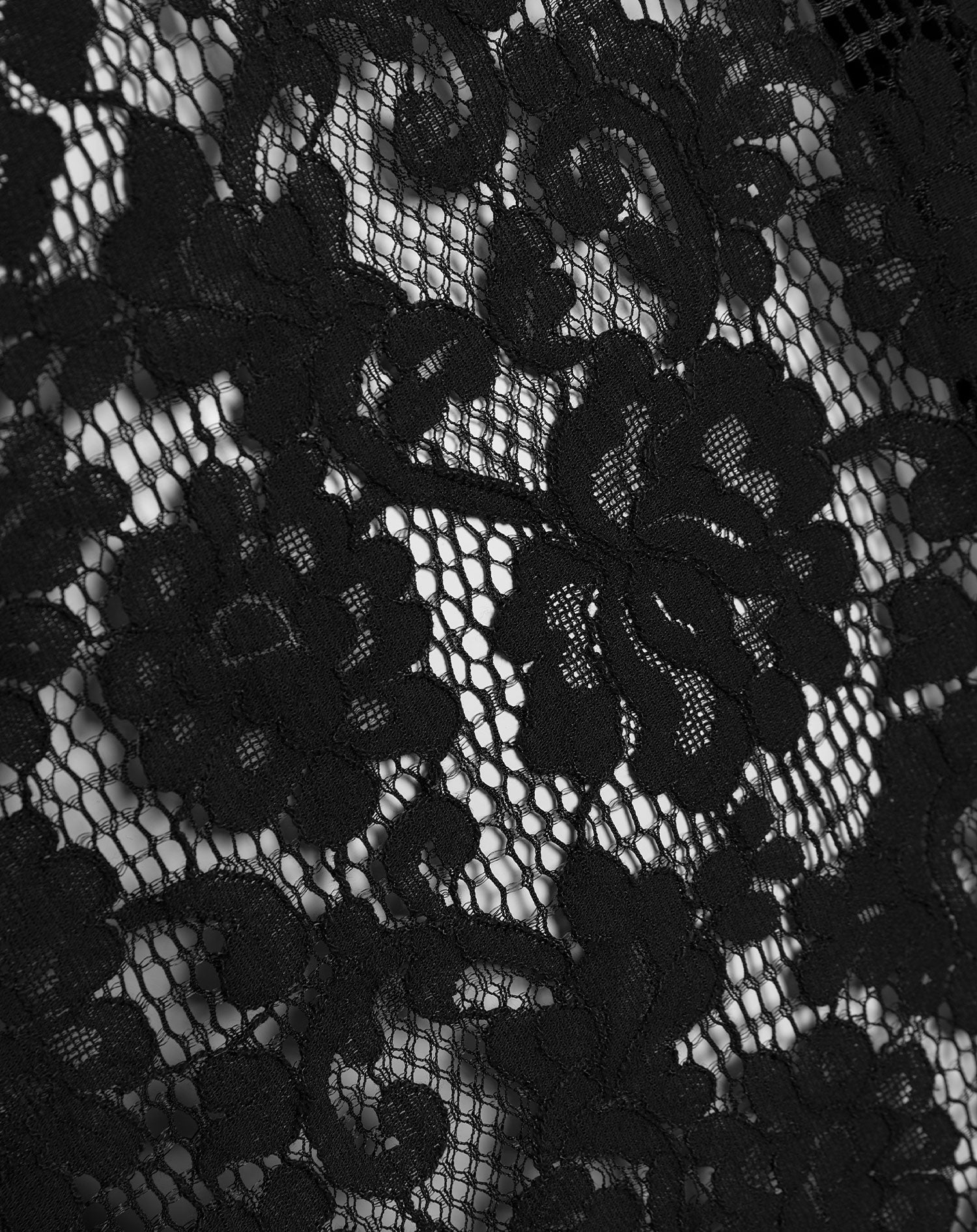 LACE TEE ZWART